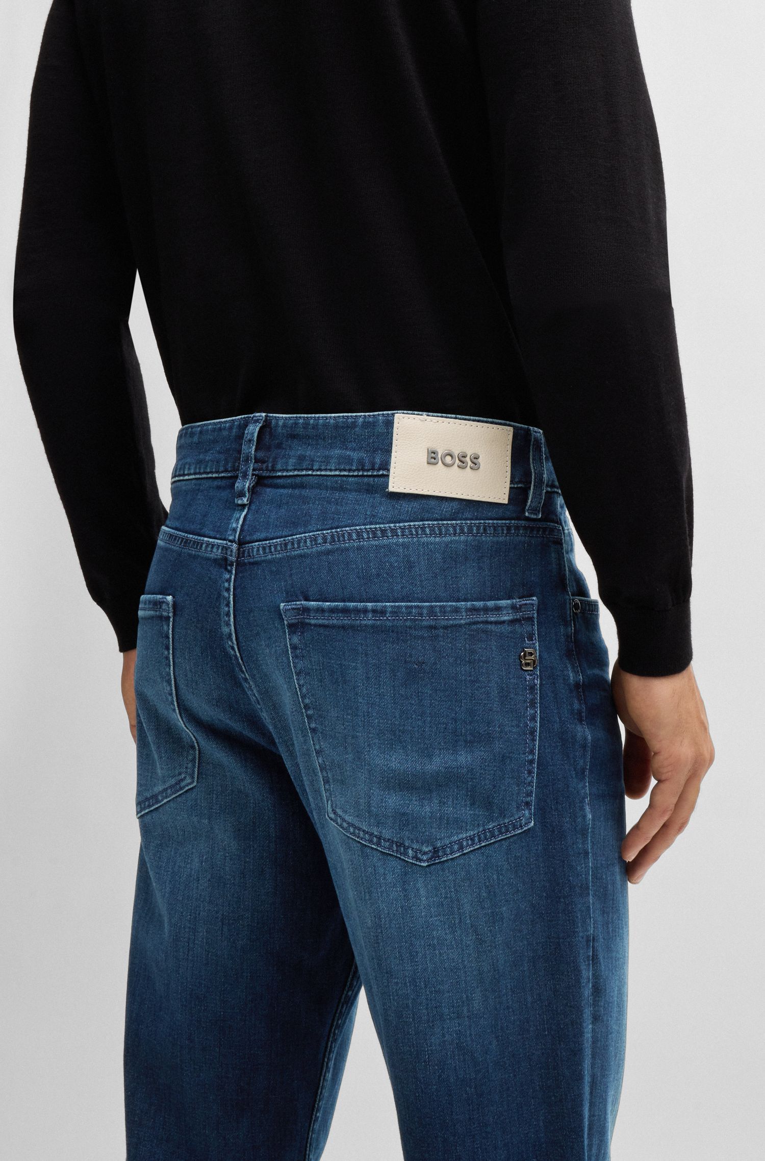 BOSS - Quần jeans dáng regular-fit co giãn