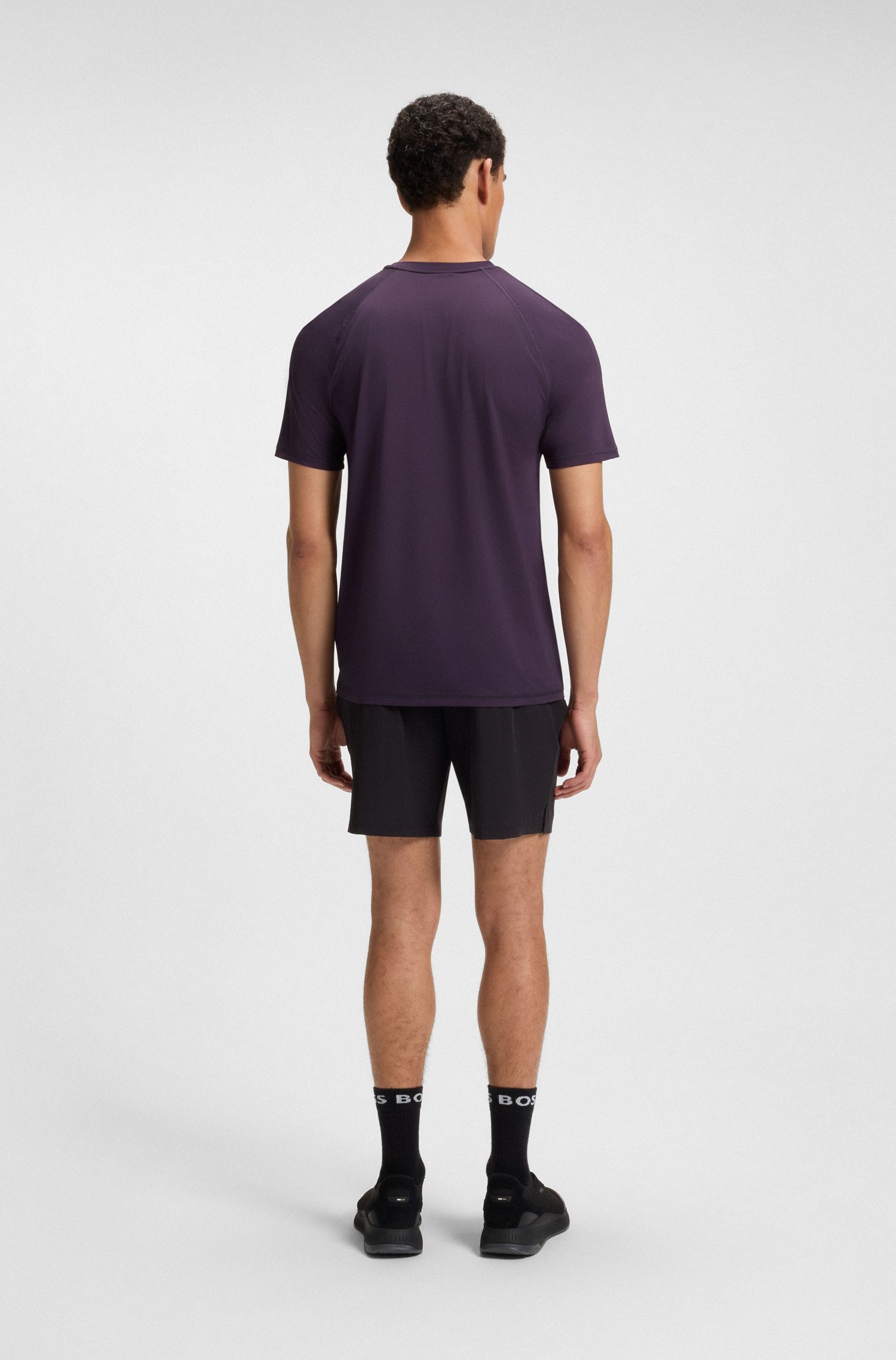 BOSS - Áo thun thể thao dáng slim fit với chi tiết phản quang trang trí