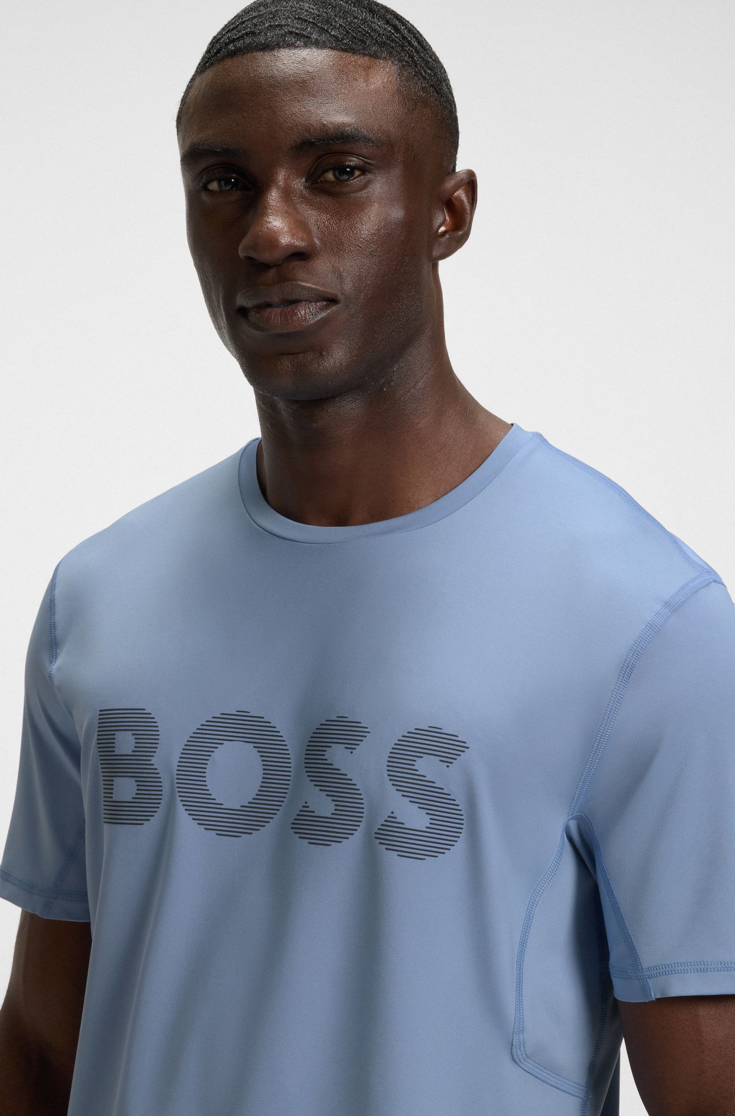 BOSS - Áo thun dáng ôm slim fit thoáng khí
