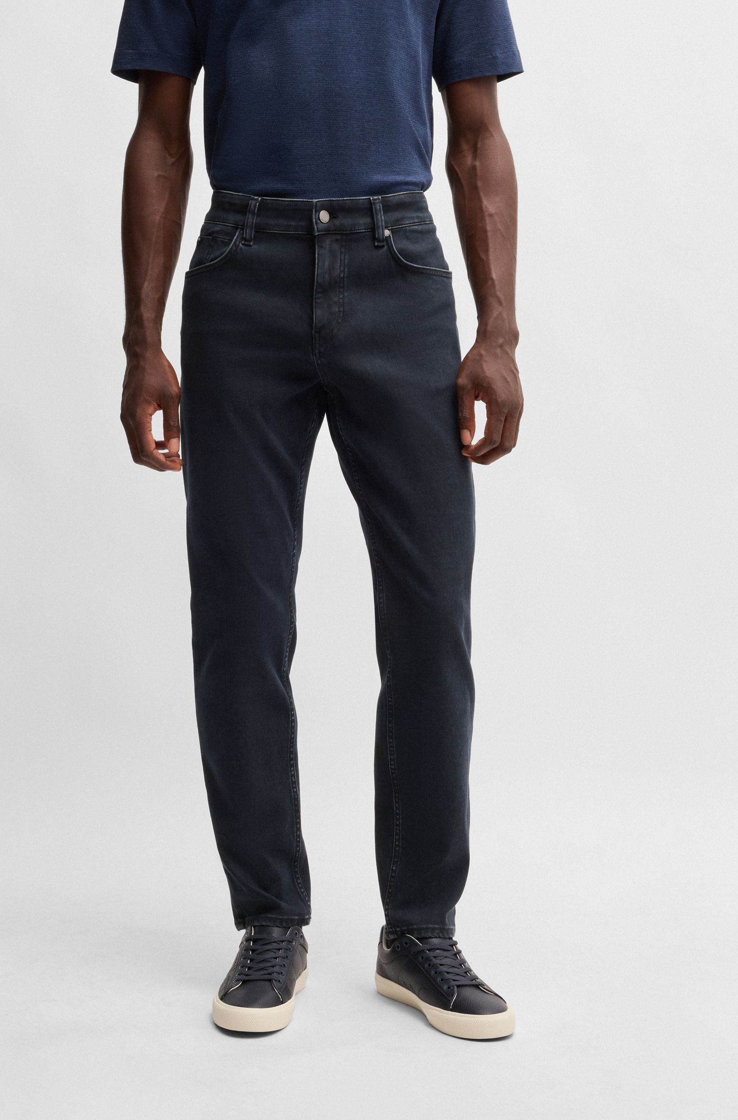 Quần jeans dáng regular fit denim co giãn