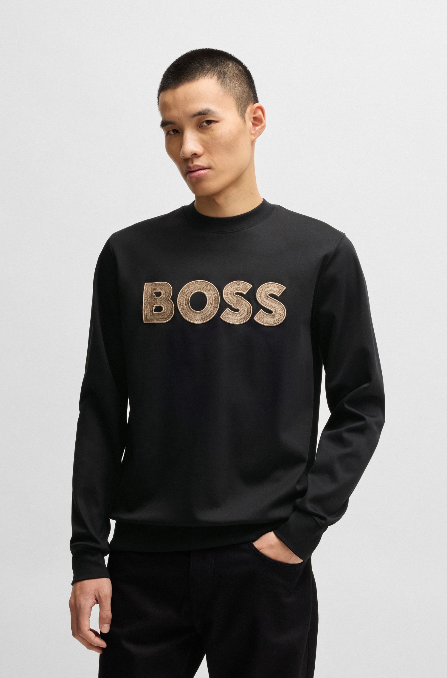 BOSS x Creation of the Gods Áo sweatshirt với logo đặc biệt