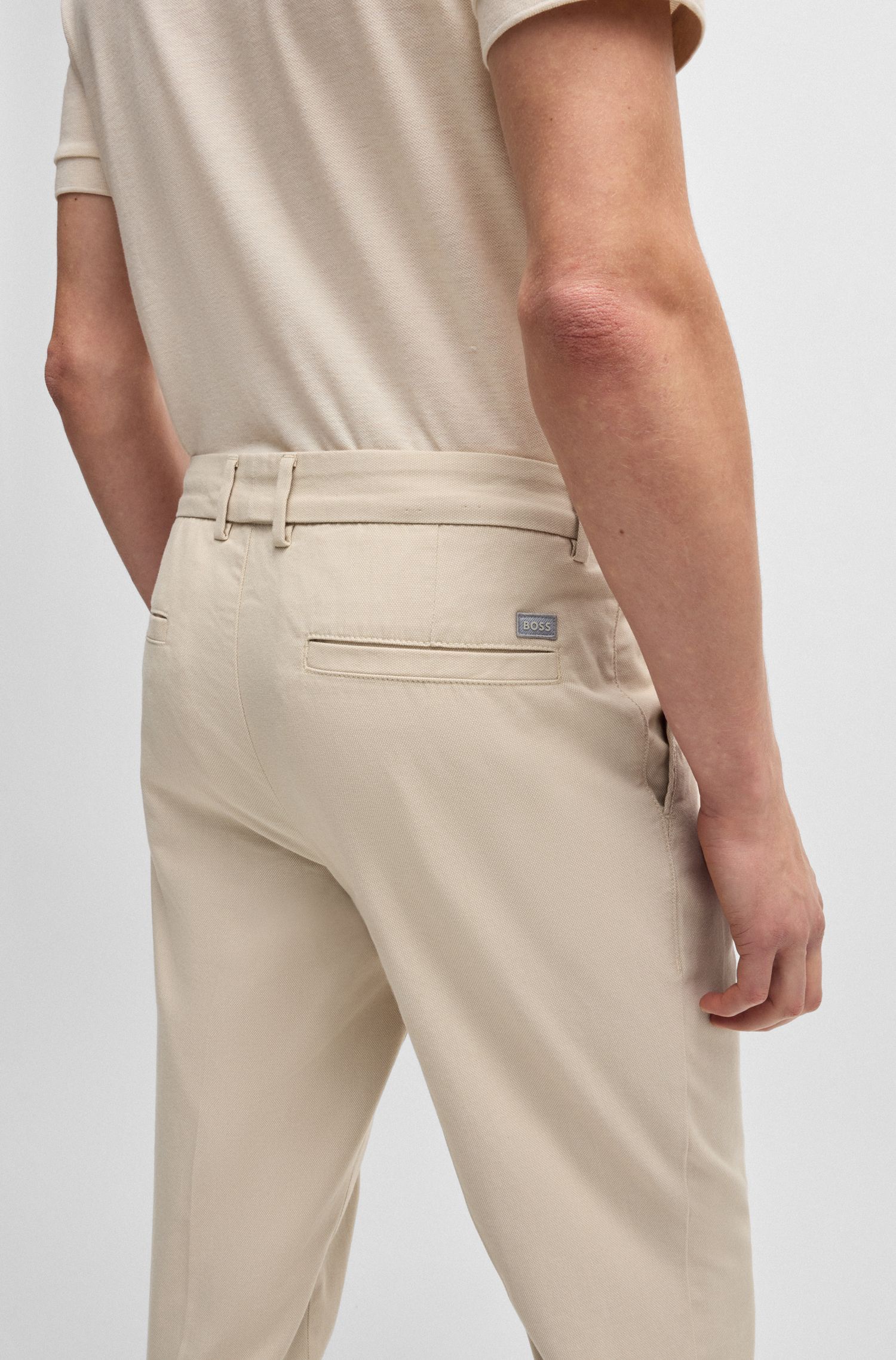 BOSS - Quần âu dáng regular fit từ cotton co giãn họa tiết vi mô