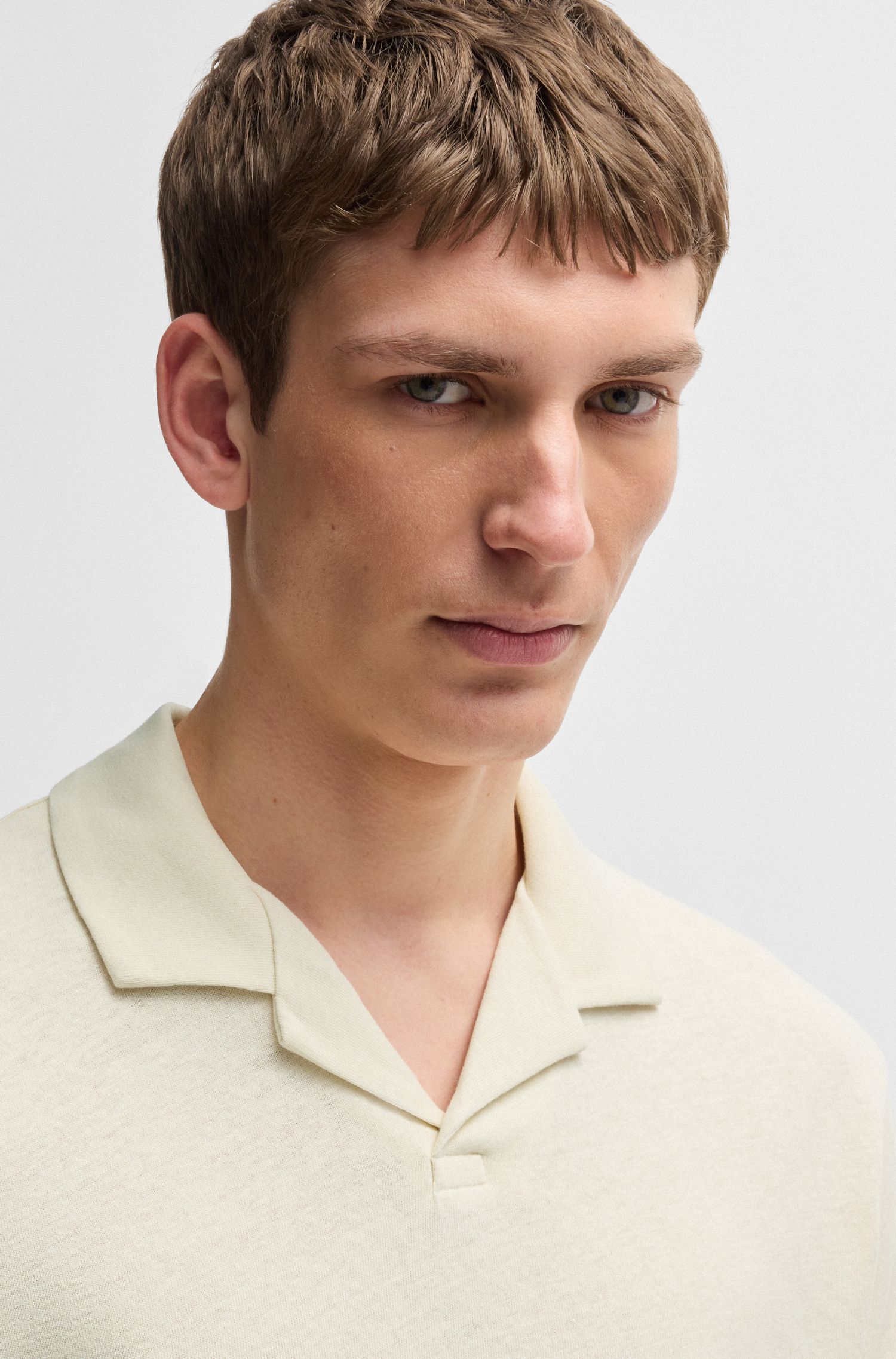 BOSS - Áo polo cotton-linen cổ Johnny