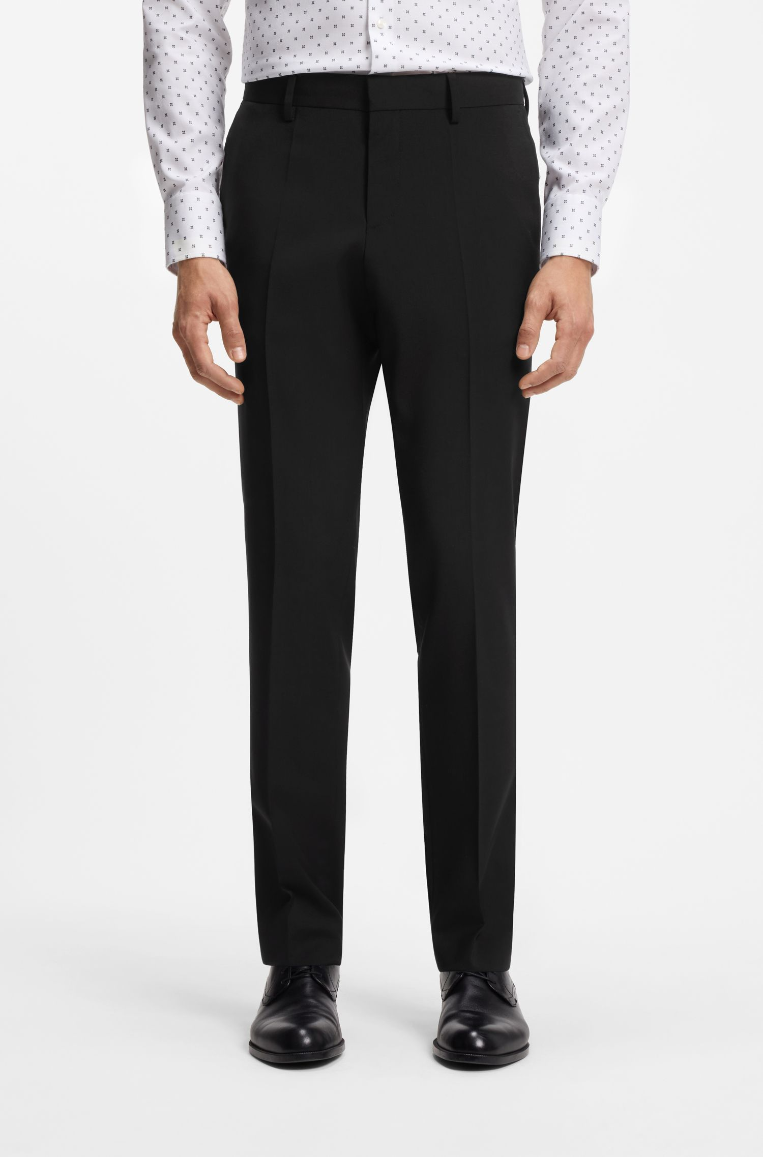 Quần tây dáng slim-fit xếp ly