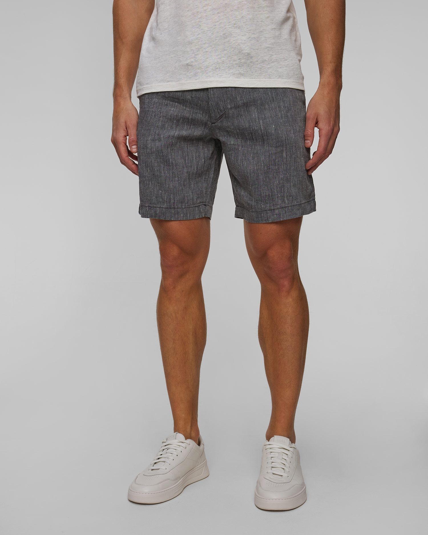 Quần shorts dáng regular fit chất liệu linen pha với dây rút