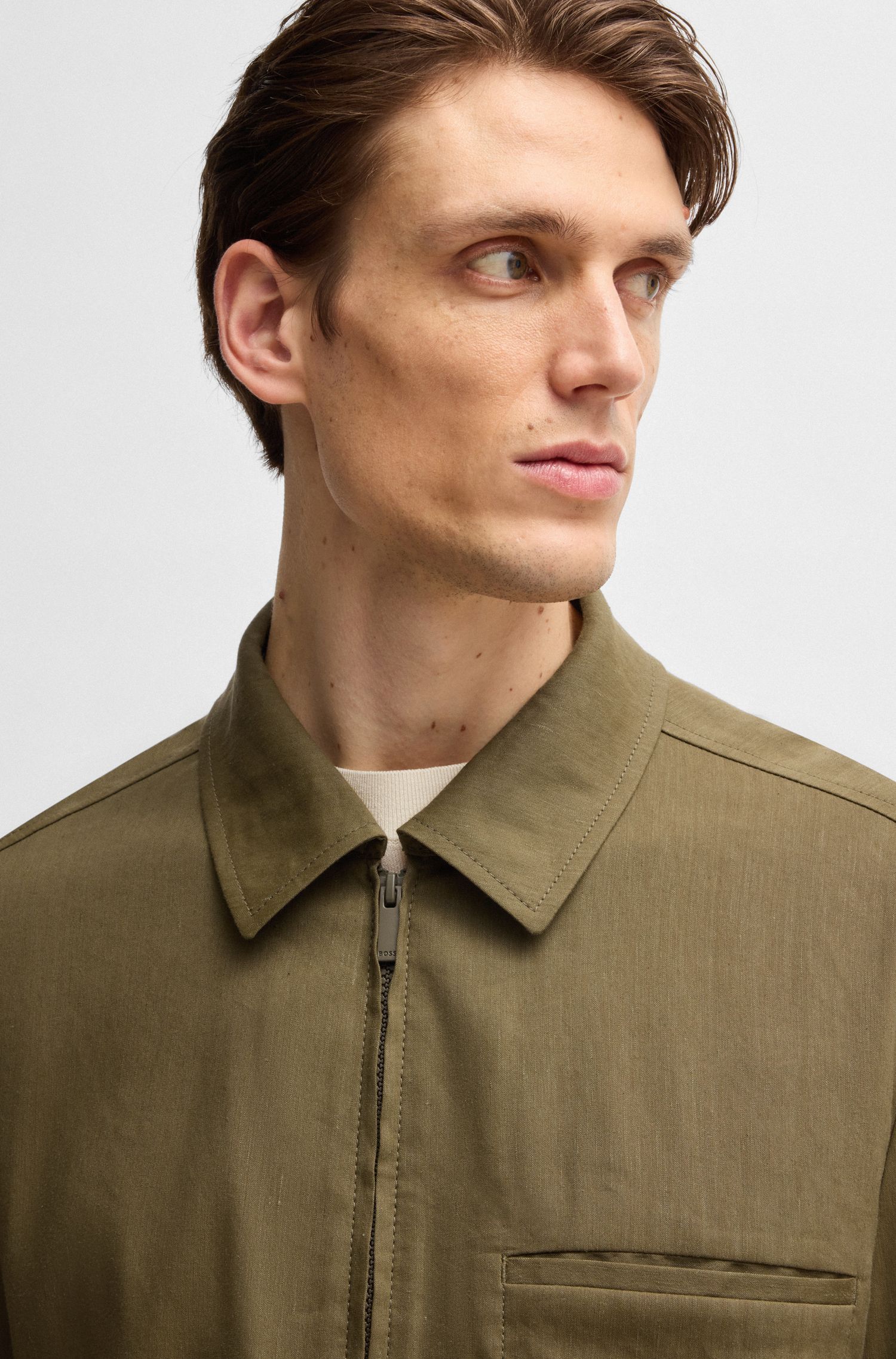 BOSS - Áo overshirt dáng relaxed fit có khóa kéo chất liệu linen pha