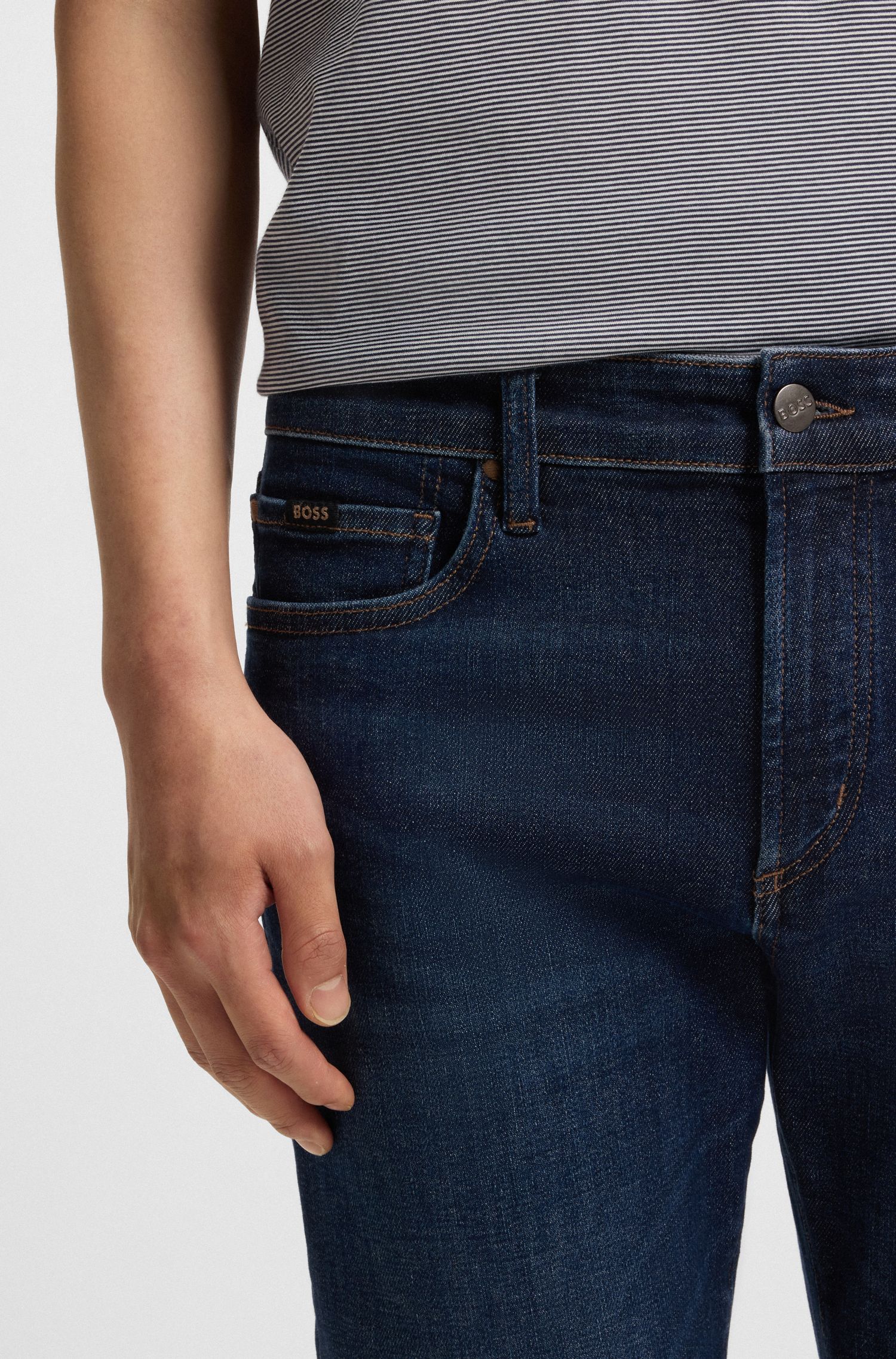 BOSS - Quần jeans dáng slim fit vải denim xanh co giãn hiệu năng