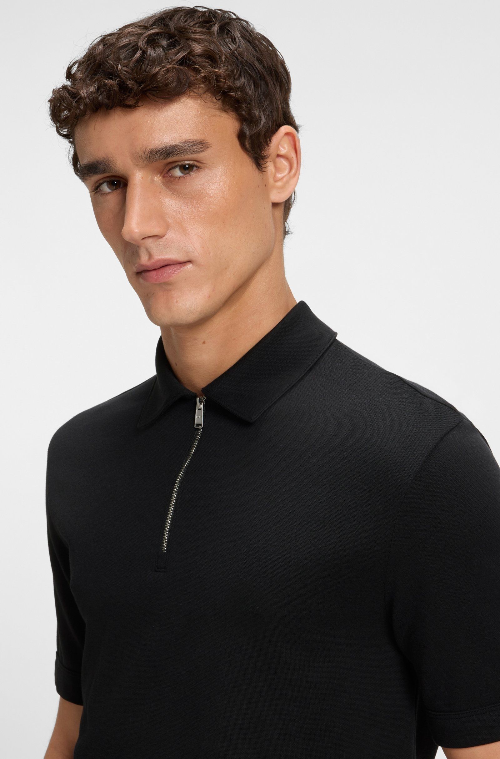 BOSS - Áo polo cổ zip vải piqué