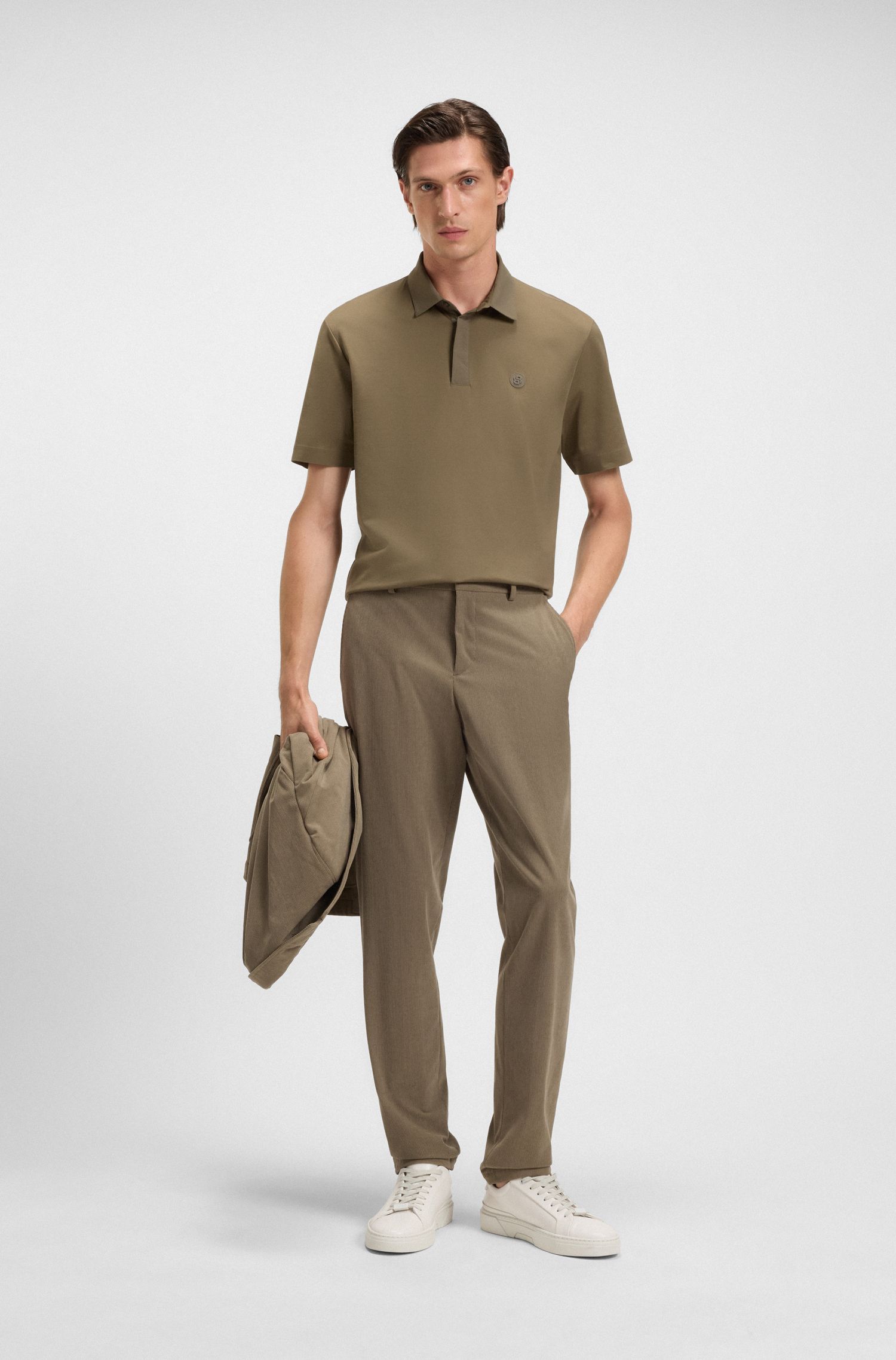 BOSS - Áo polo hiệu năng với viền monogram Double B