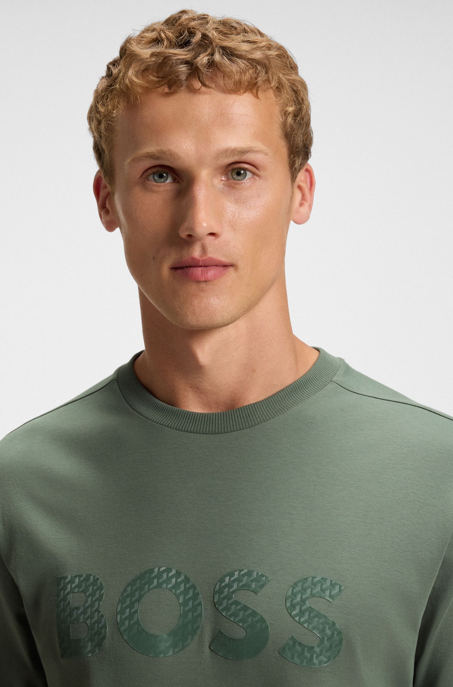BOSS - Áo thun cotton jersey in logo nổi