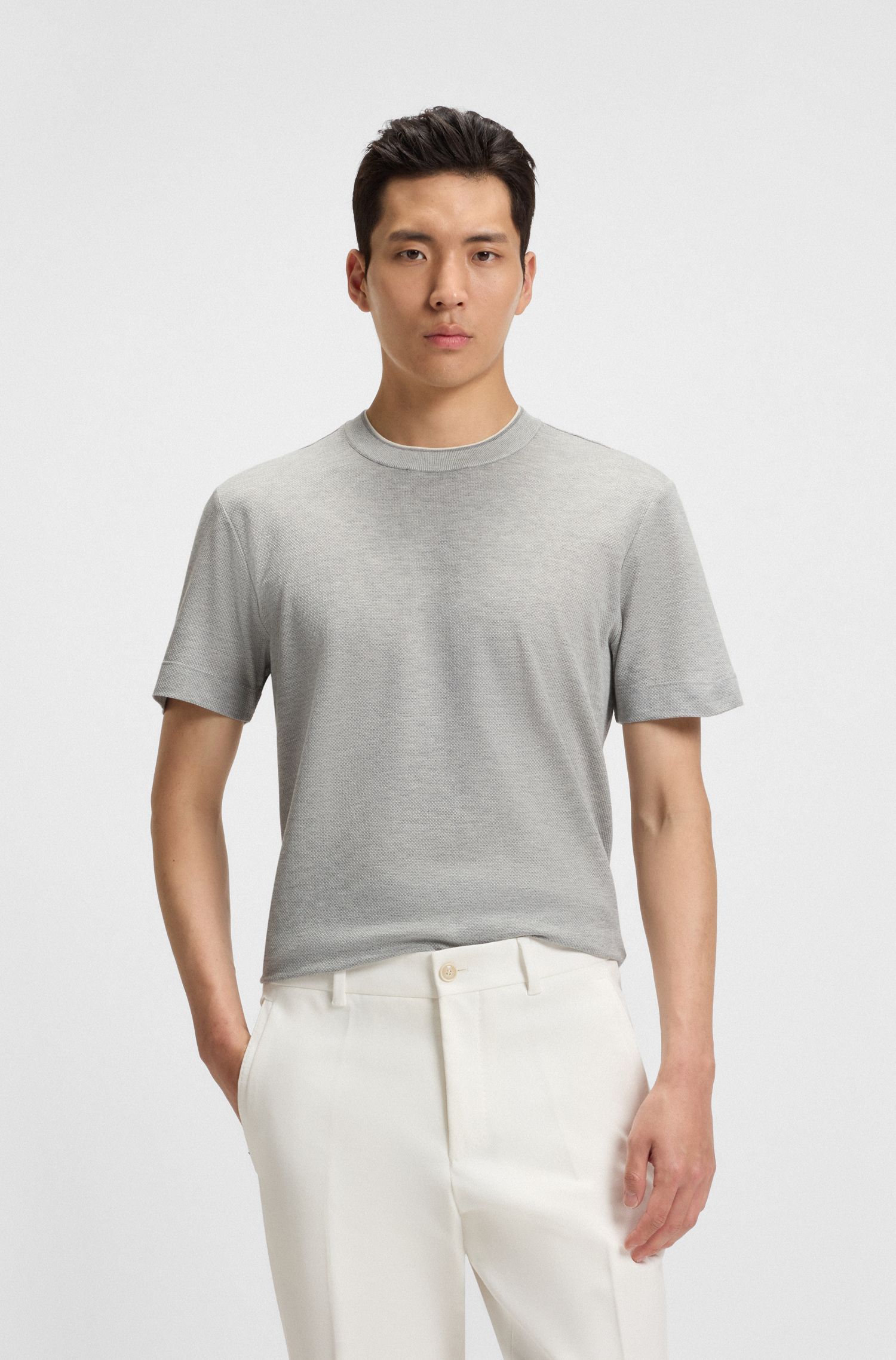 Áo thun vải cotton lụa cấu trúc nhỏ