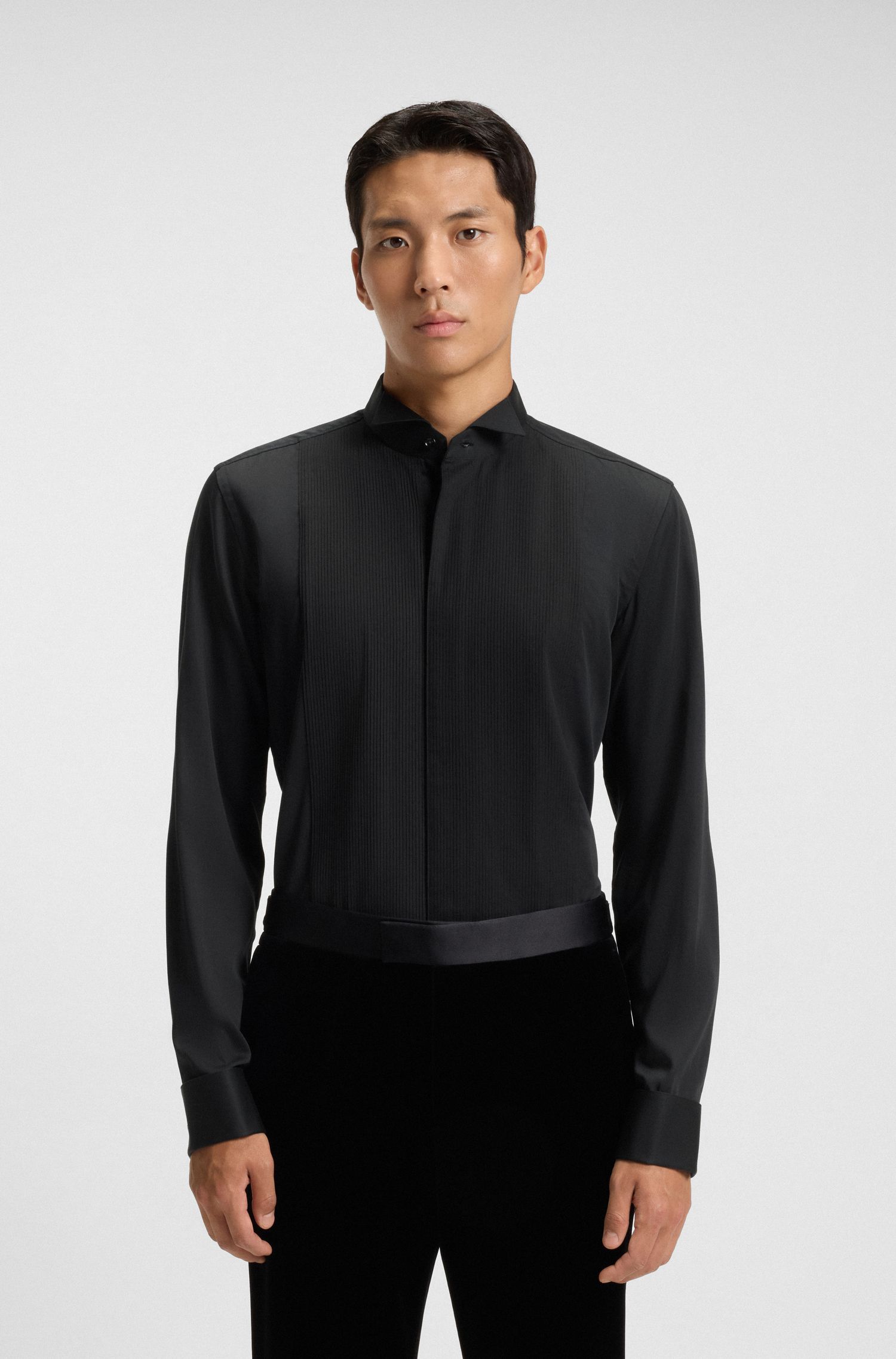 Áo sơ mi dáng slim fit vải cotton satin dễ ủi