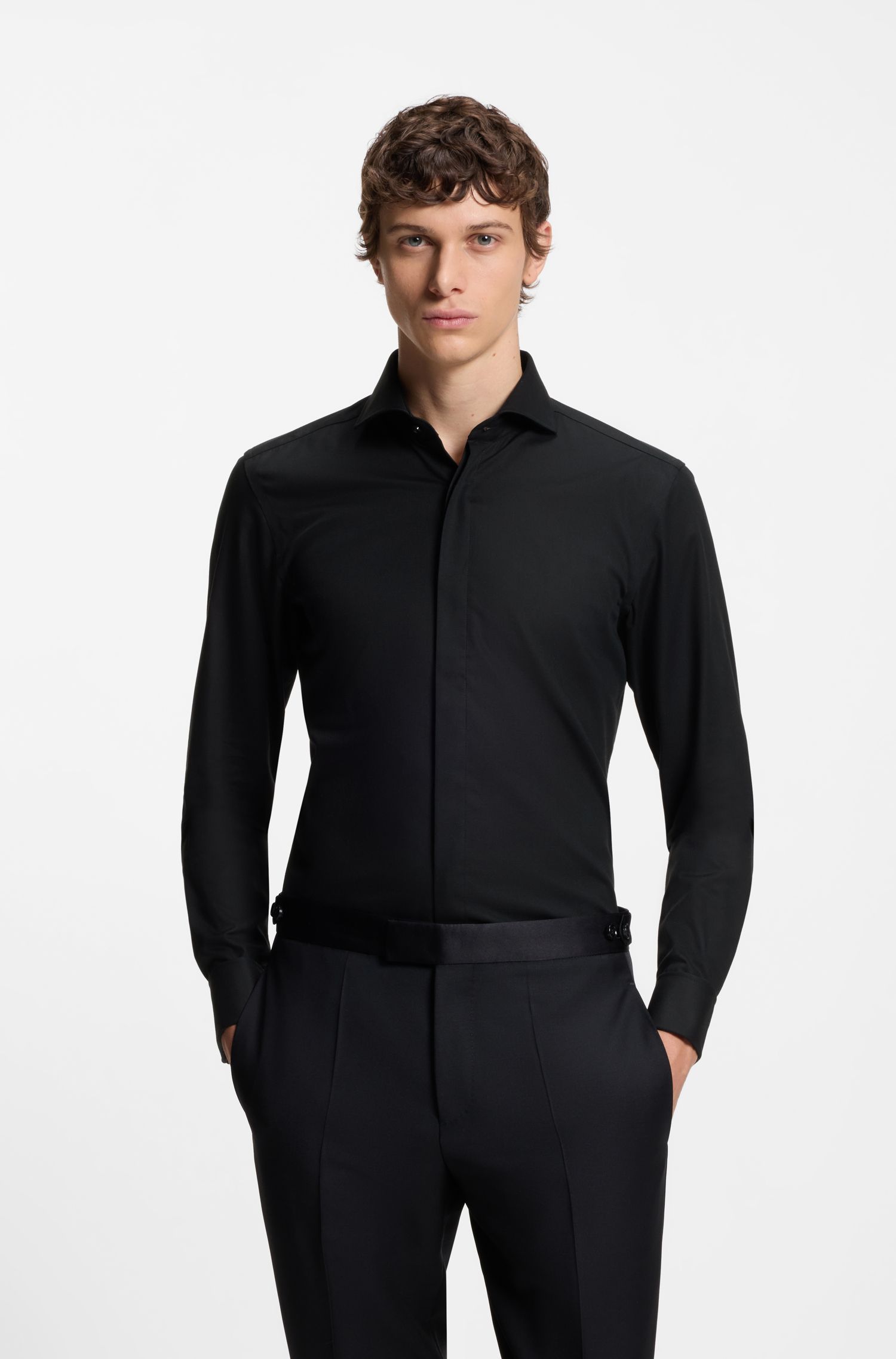 Áo sơ mi dáng slim fit vải cotton Oxford chống nhăn