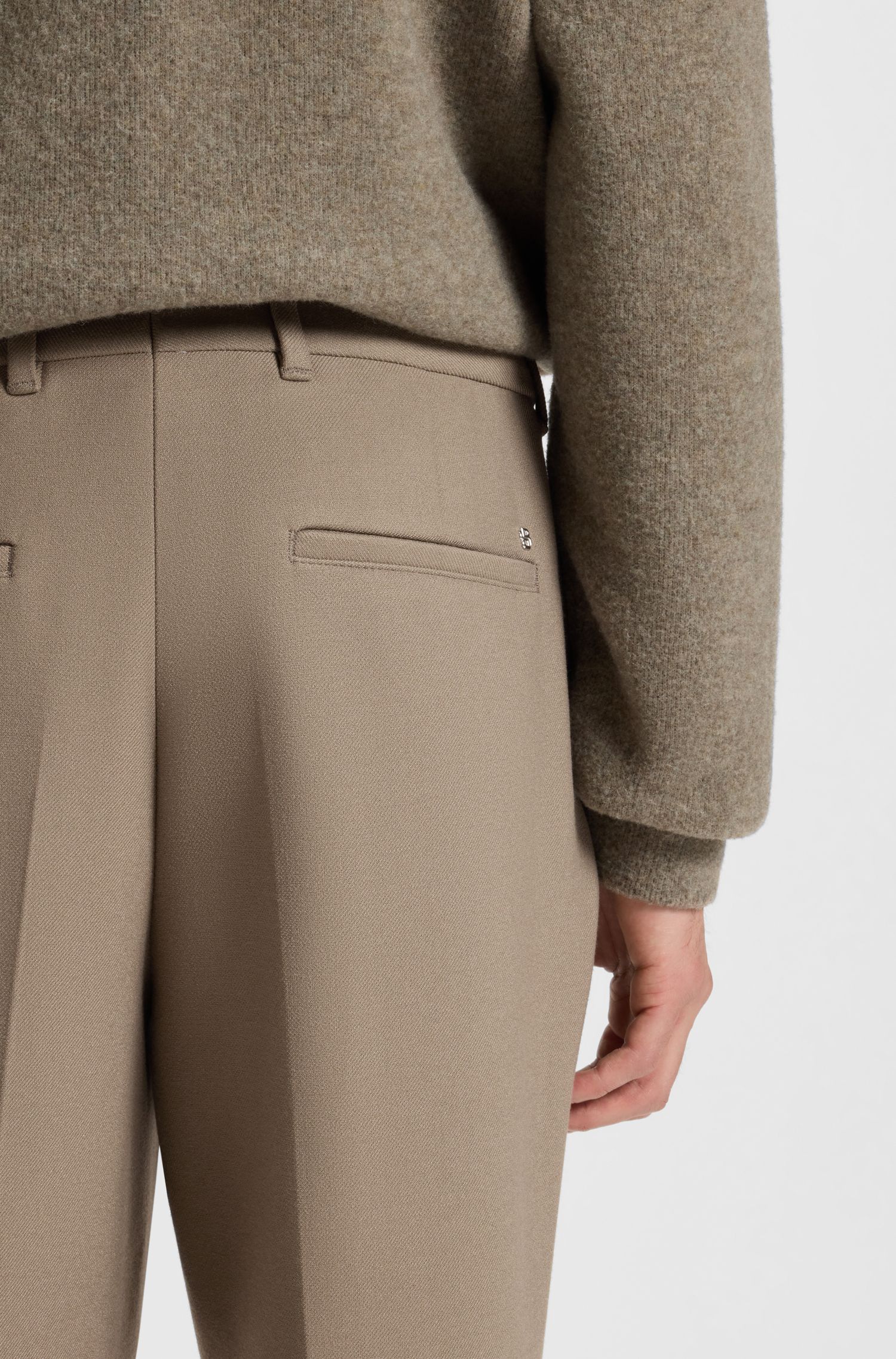 BOSS - Quần âu dáng tapered fit vải co giãn