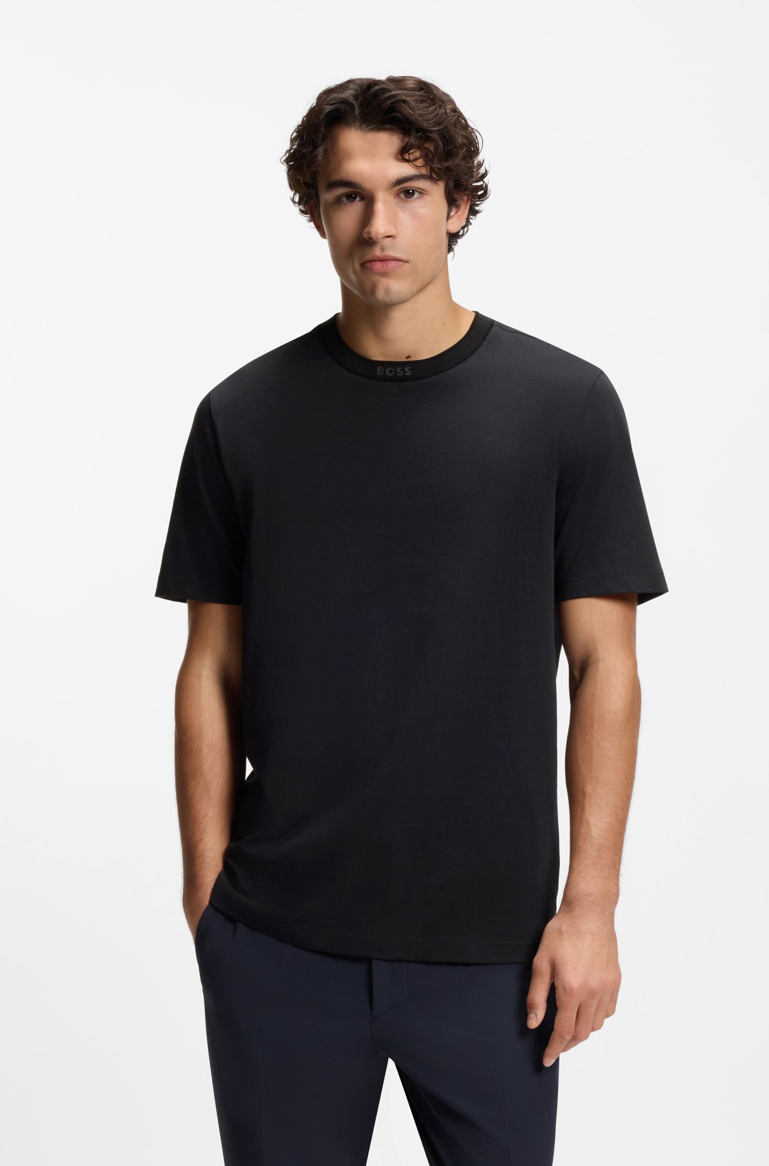 Áo thun cổ tròn vải cotton có logo