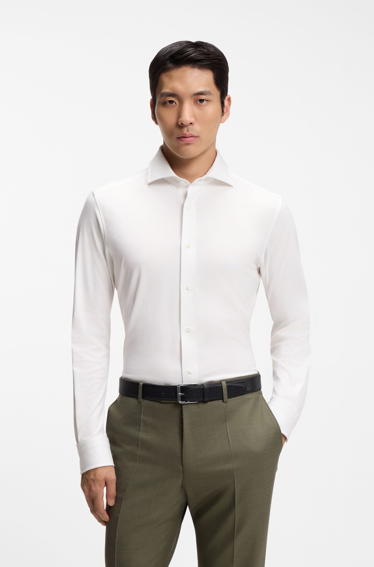 Áo sơ mi dáng ôm làm từ chất liệu pha cotton sản xuất tại Ý