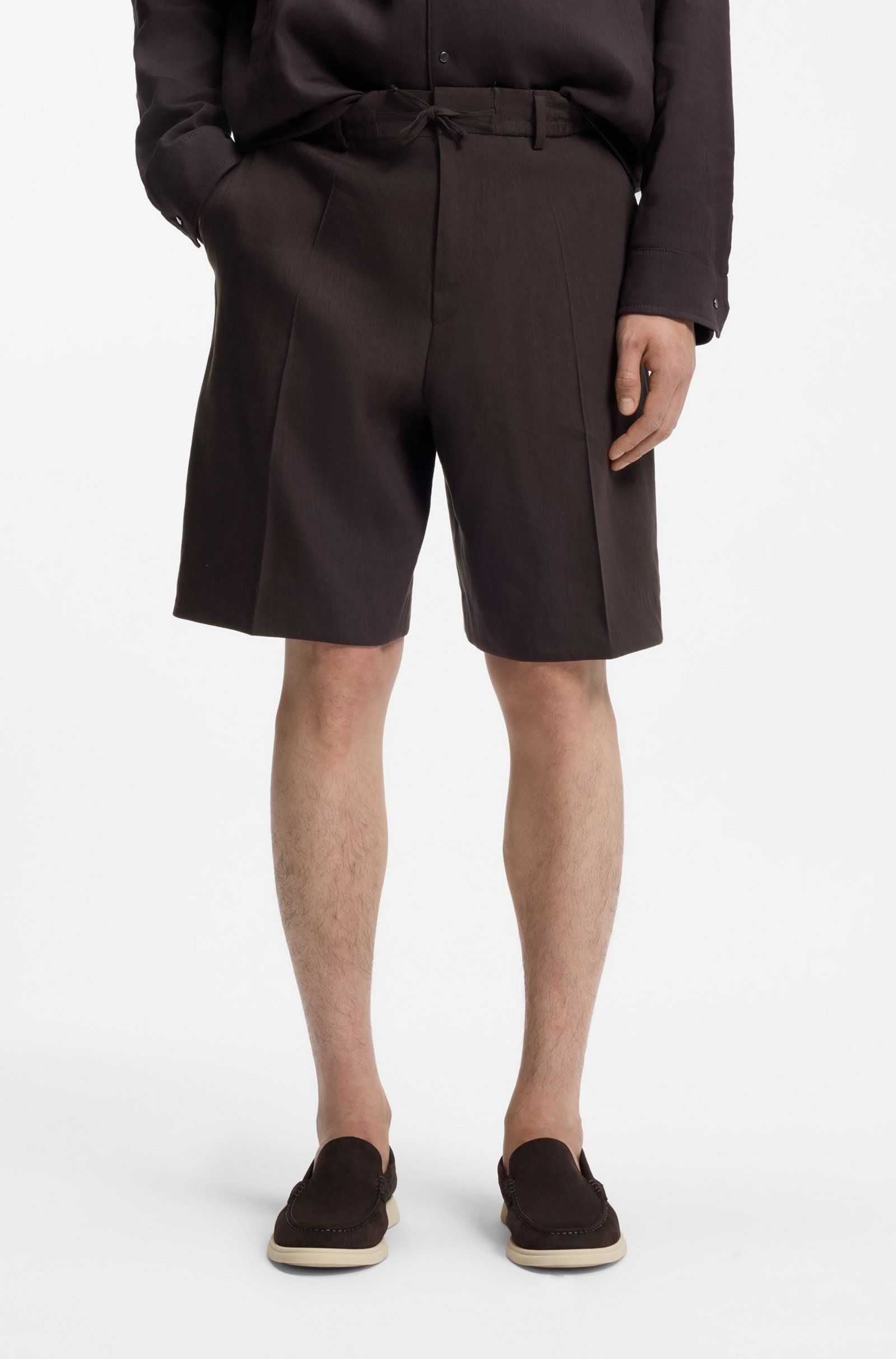 BOSS - Quần short vải linen