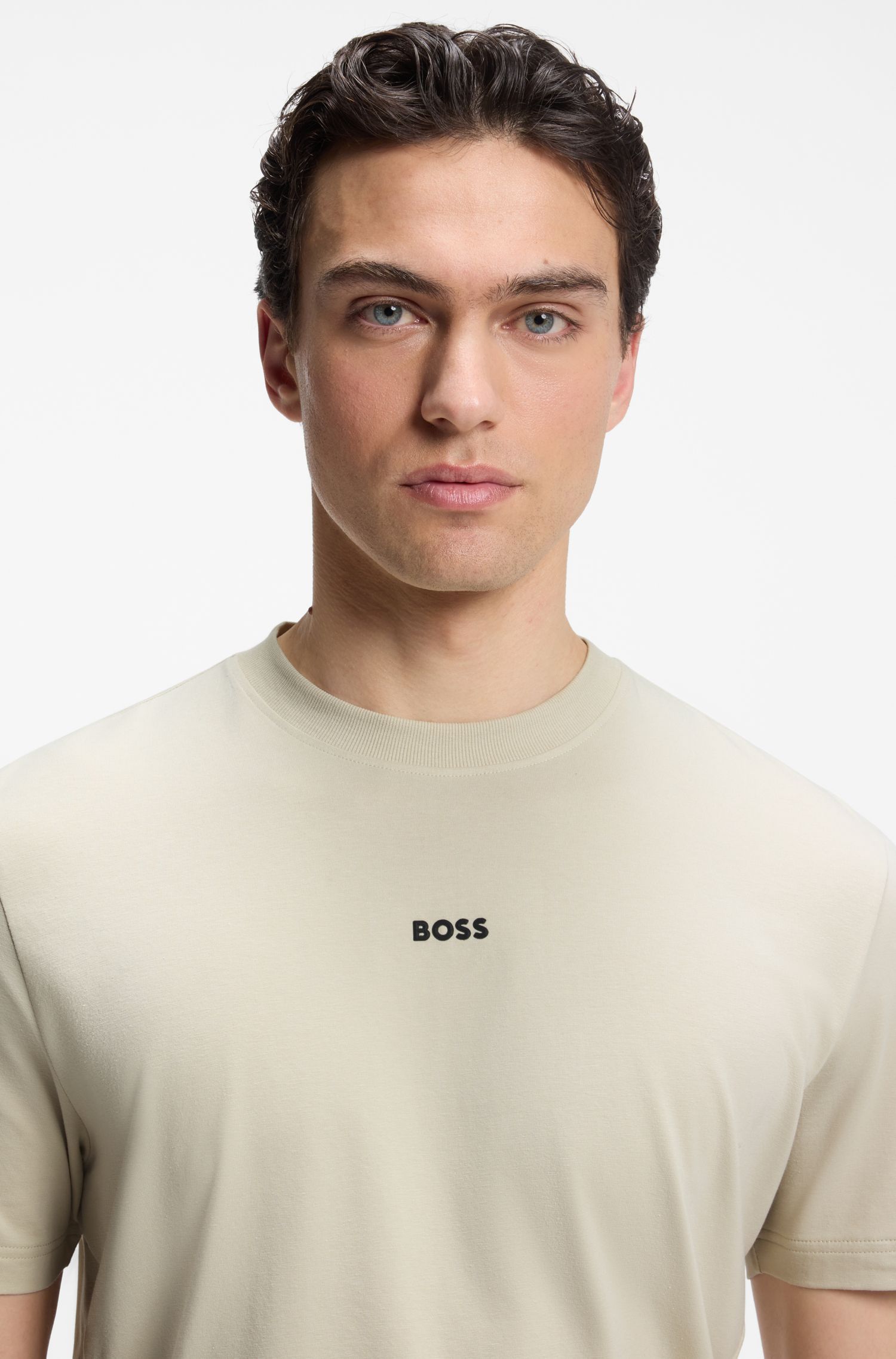 BOSS - Áo thun dáng rộng thoải mái, chất liệu pha cotton co giãn.