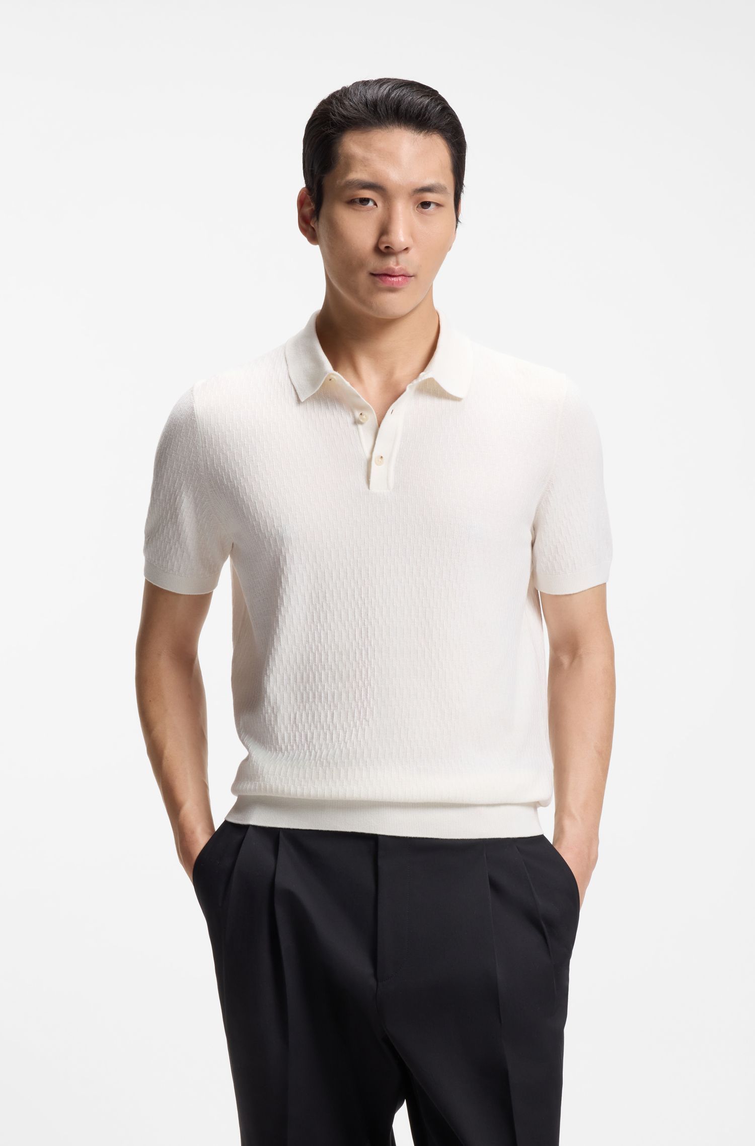 Áo polo dệt kim dáng regular fit với vải tạo cấu trúc