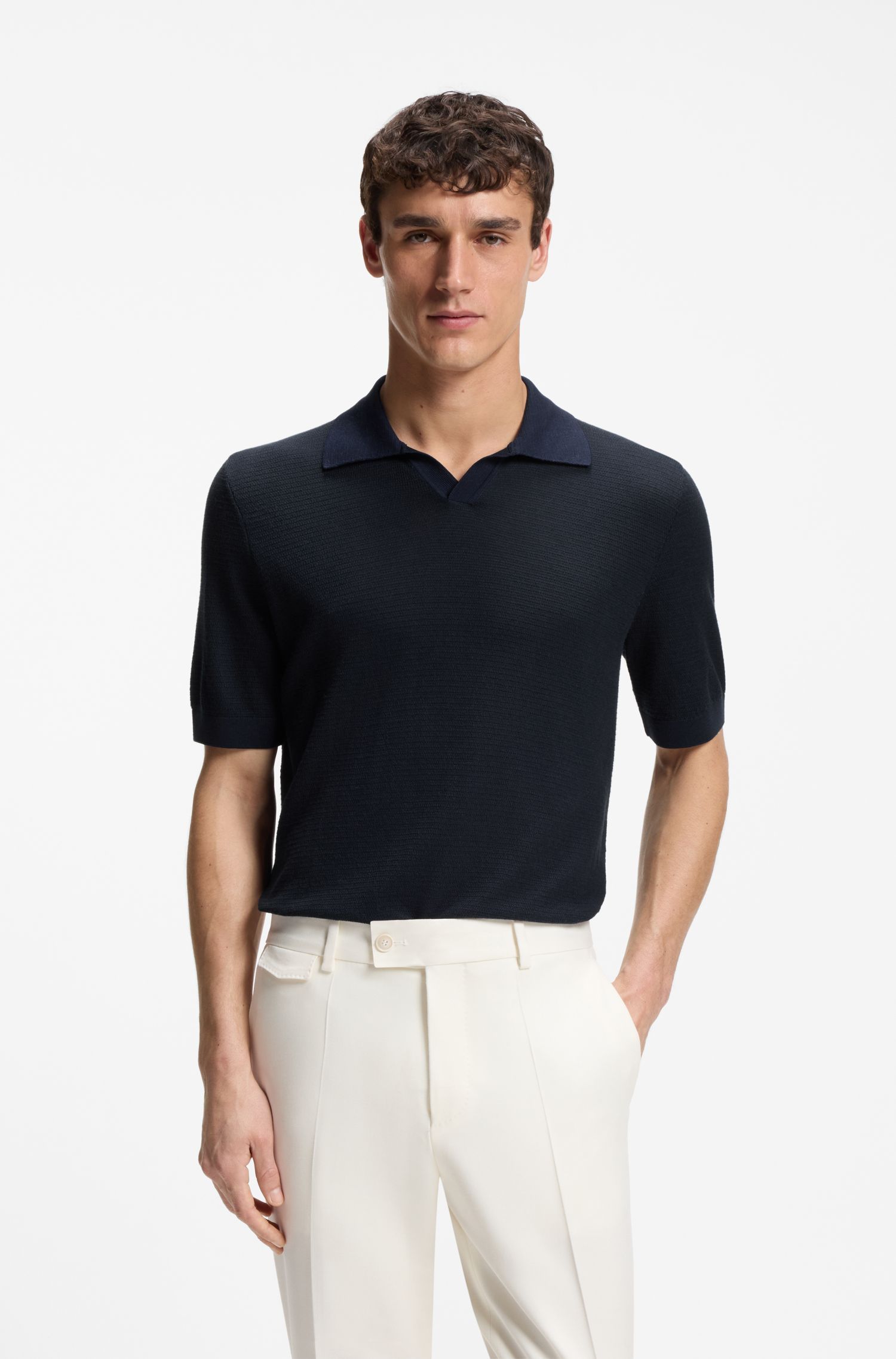 Áo polo cổ bẻ bằng chất liệu cotton và lụa