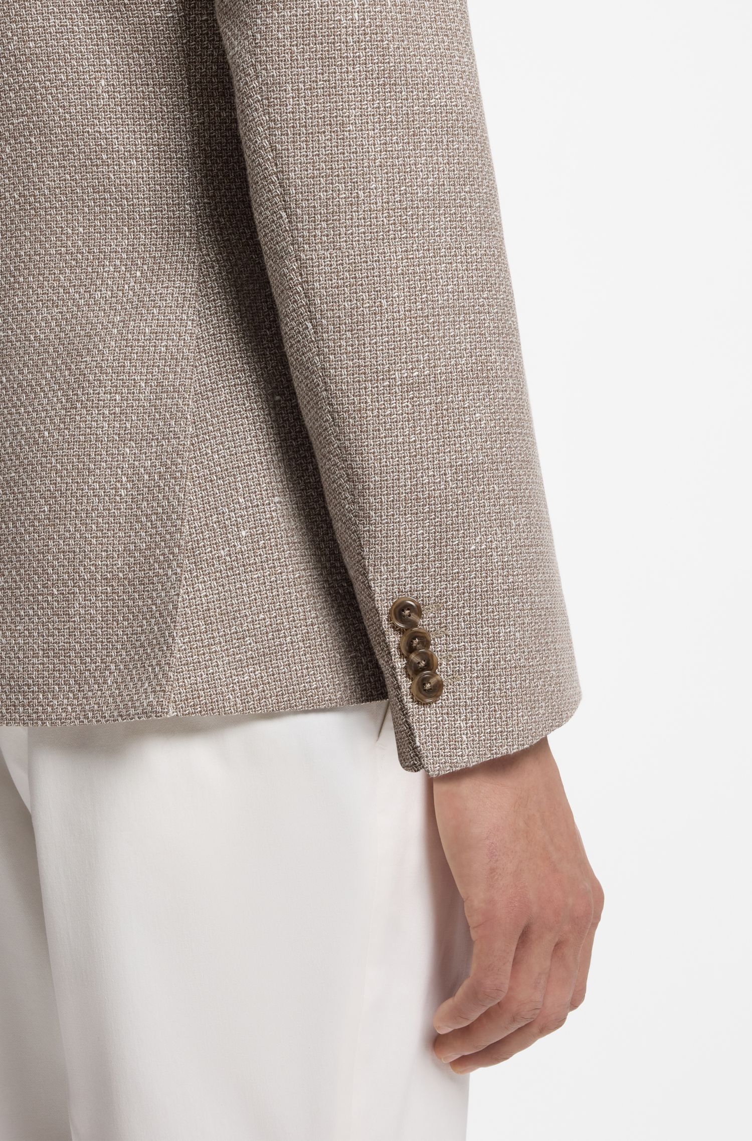 BOSS - Áo blazer dáng ôm, chất liệu pha len nguyên chất có họa tiết.