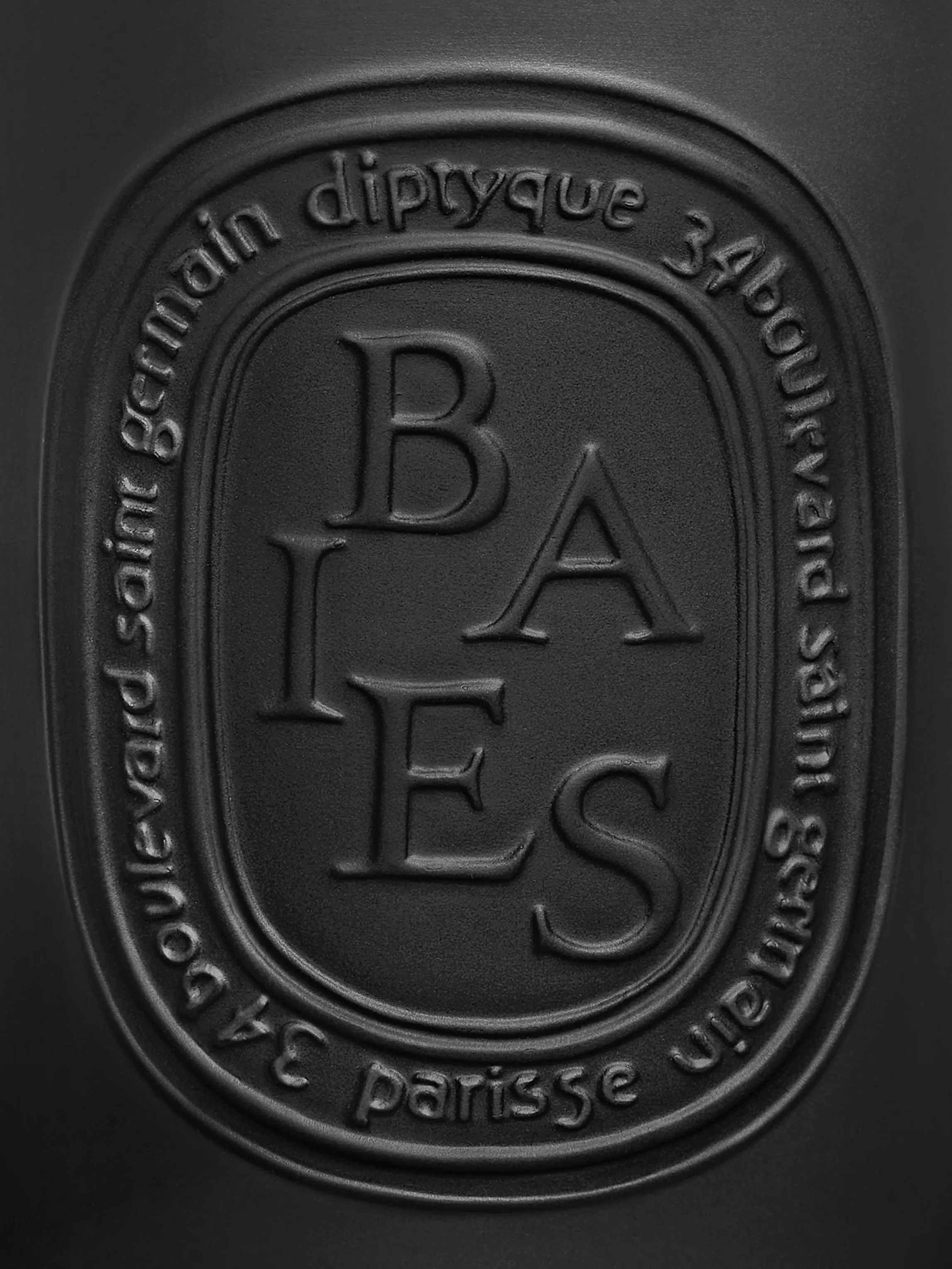 Diptyque - Nến thơm đen Baies 600g