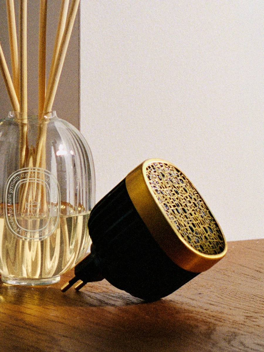 Diptyque - Máy khuếch tán cắm tường