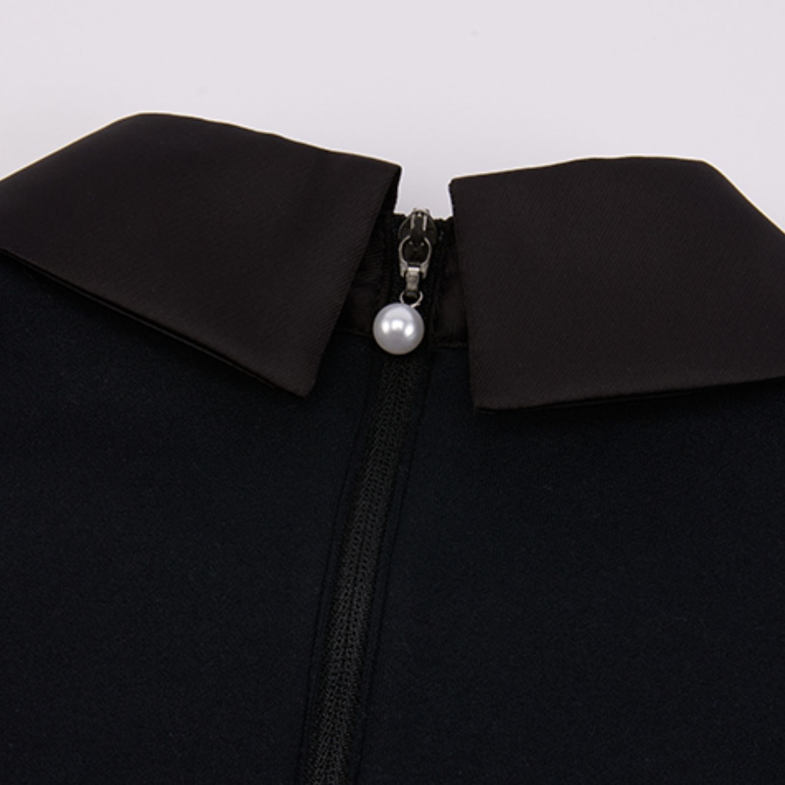 FairLiar - Áo thun Satin Collar - Đen