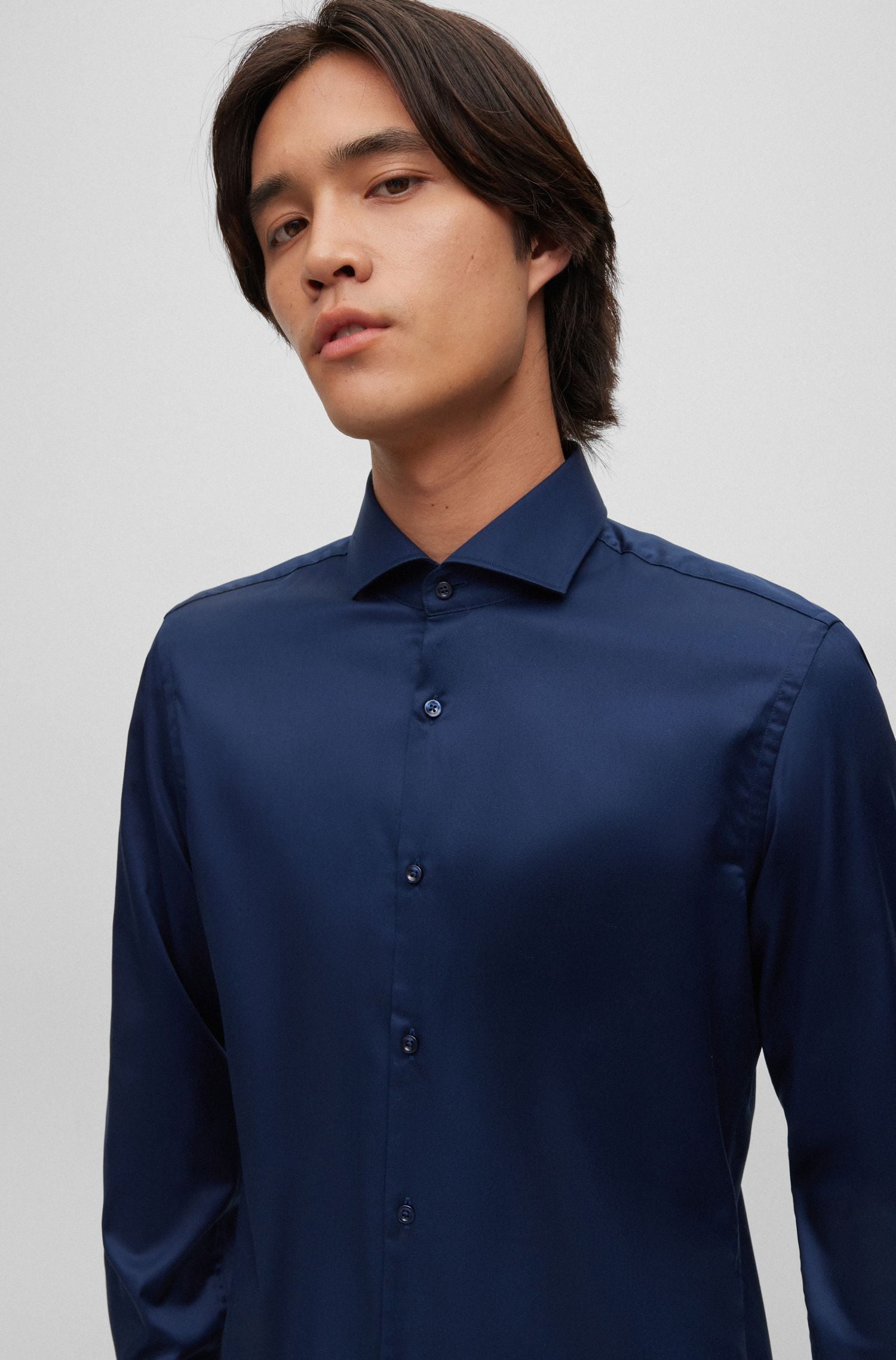 Sơ mi dáng ôm vải cotton