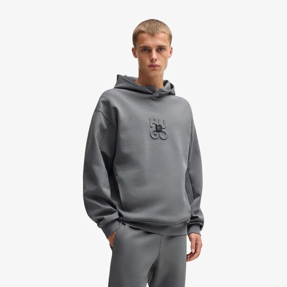 HUGO - Áo hoodie vải interlock có logo xếp chồng
