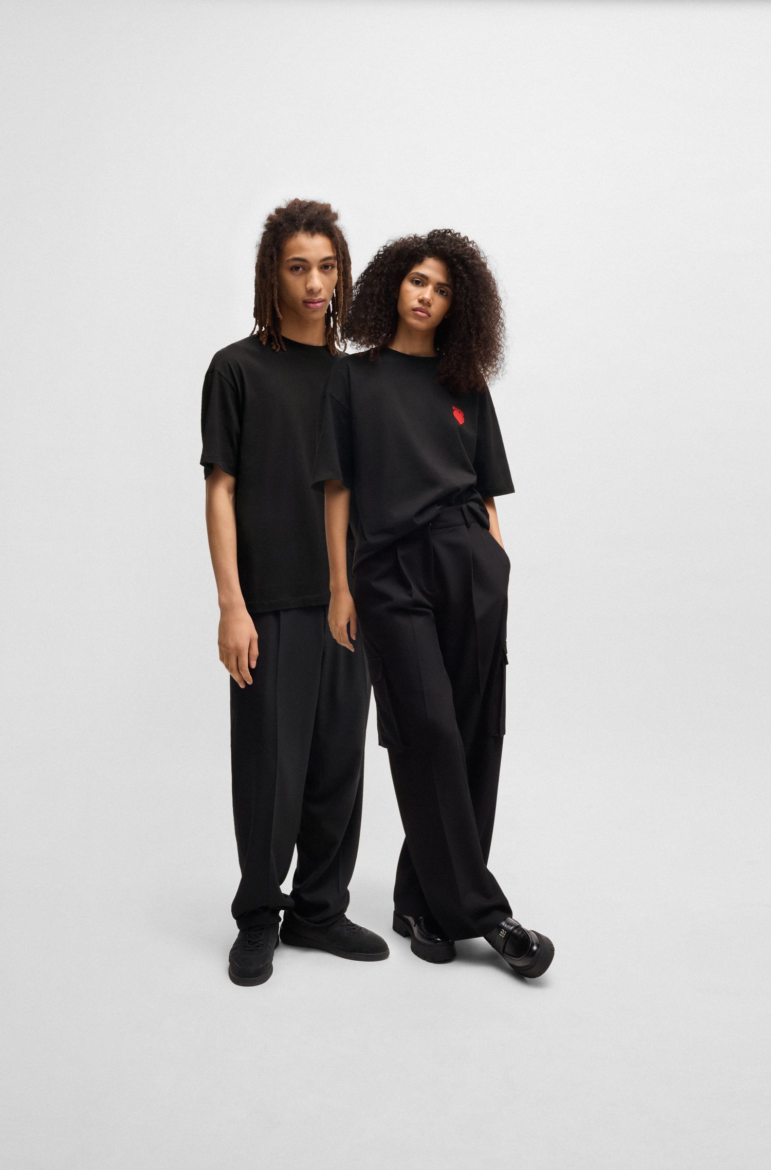 HUGO - Áo thun vải cotton-jersey có hình trái tim