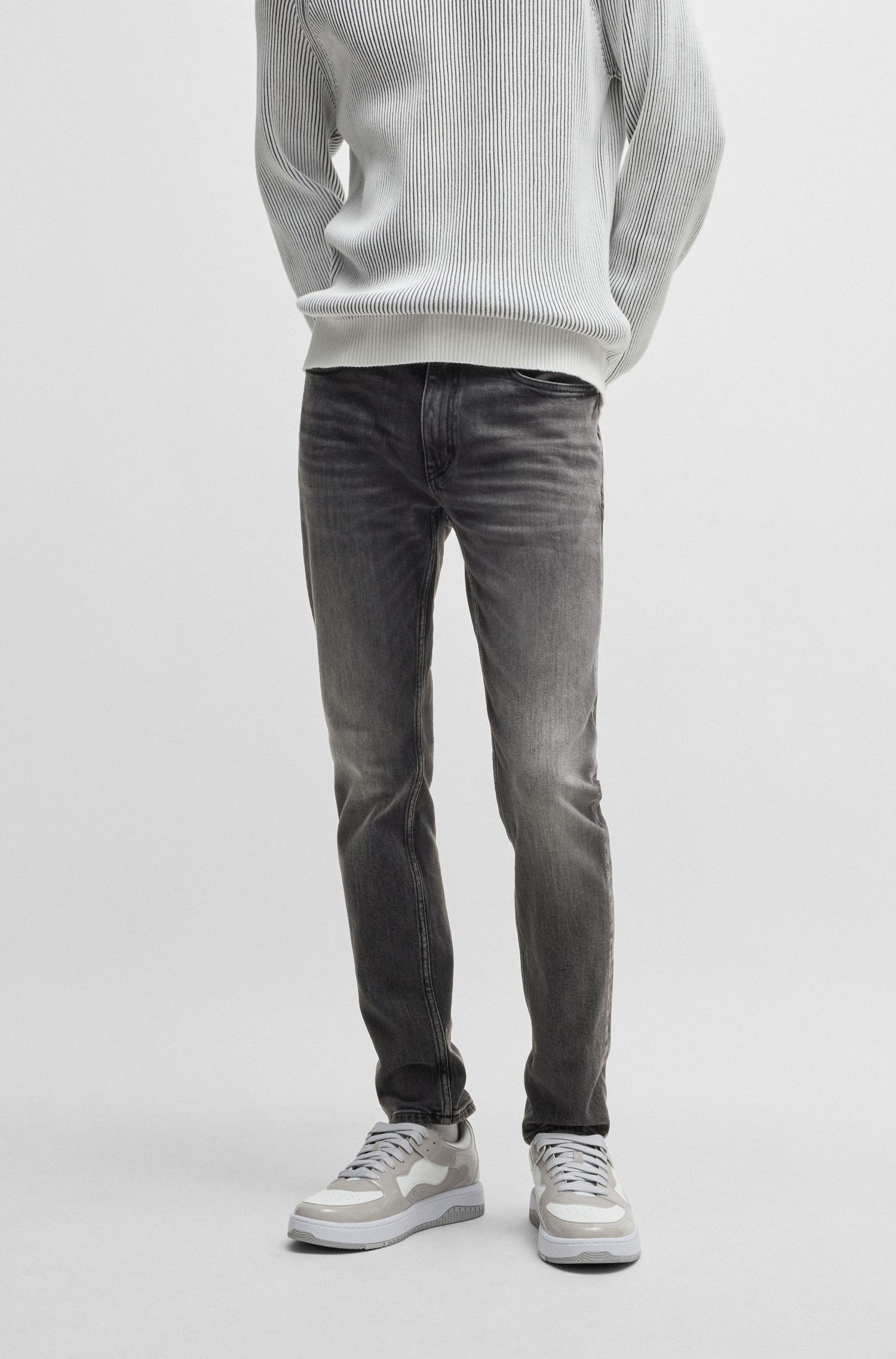 Quần jean dáng extra-slim-fit vải denim co giãn