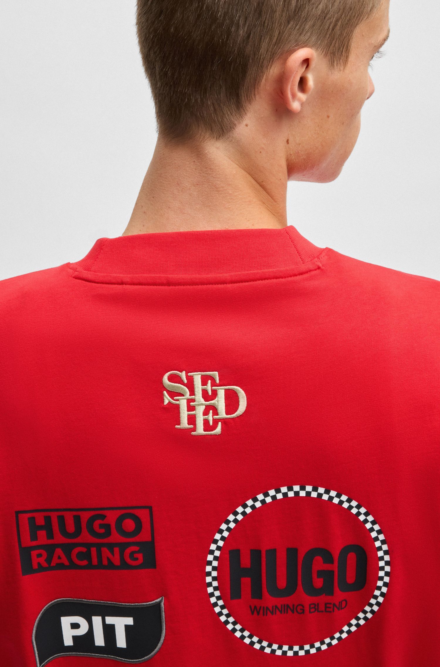 HUGO - Áo thun dài tay dáng relaxed vải cotton in họa tiết đua xe