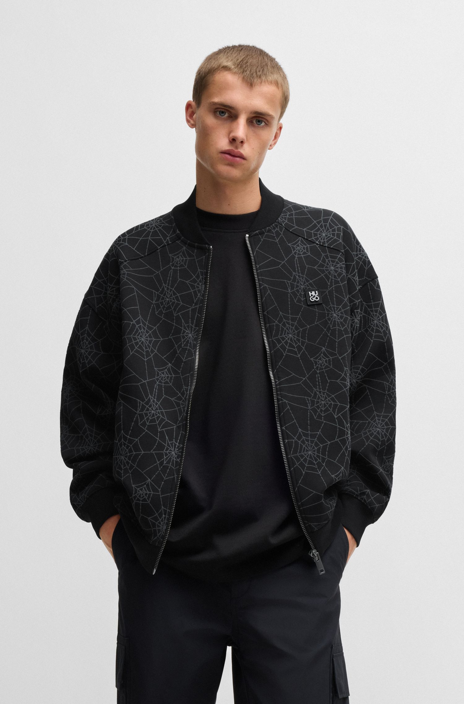Áo khoác bomber họa tiết mạng nhện