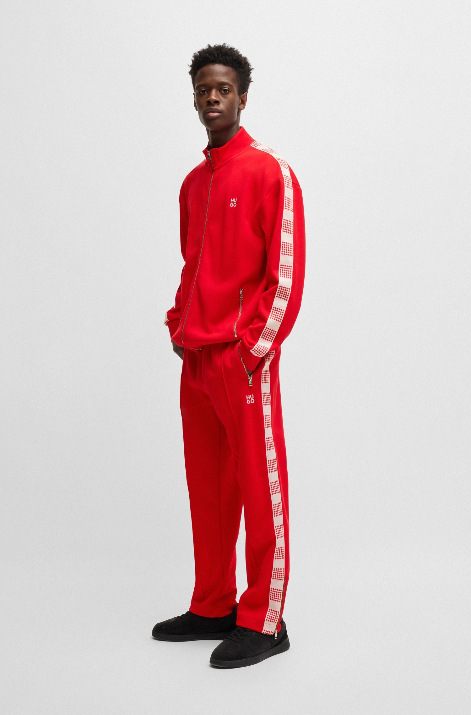 HUGO - Quần tracksuit dáng relaxed với dải caro