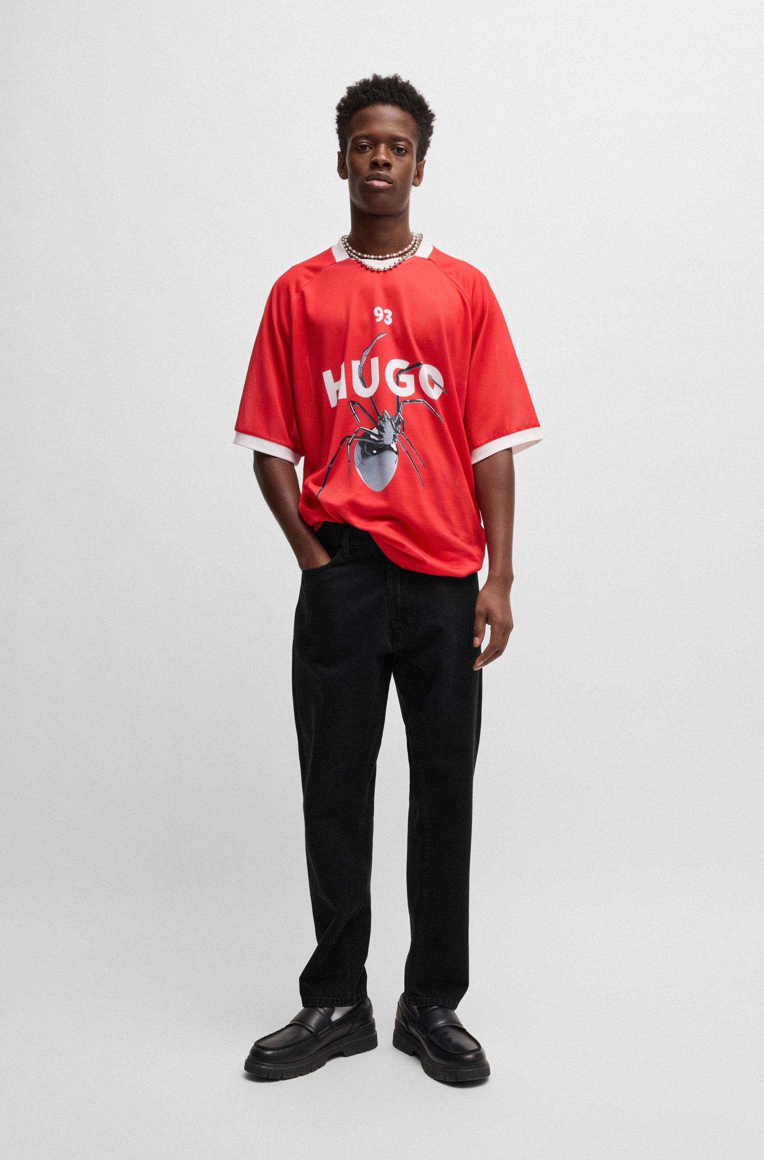 HUGO - Quần jeans dáng tapered-fit từ chất liệu denim đen