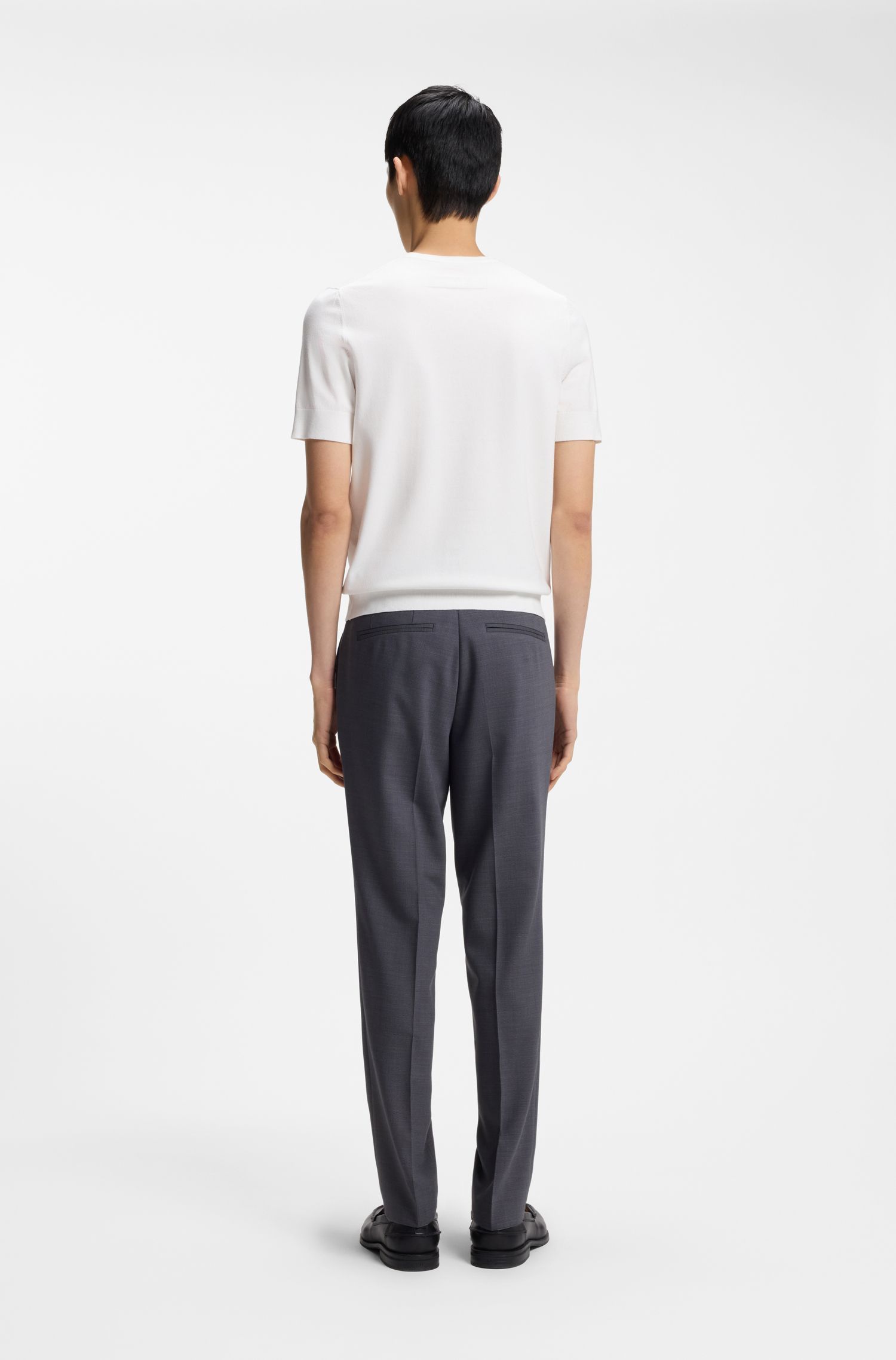 HUGO - Áo sweater dáng slim-fit ngắn tay
