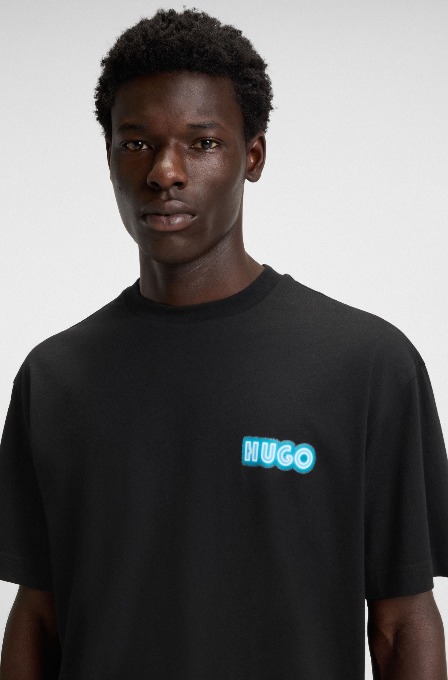 HUGO - Áo thun cotton-jersey in logo artwork