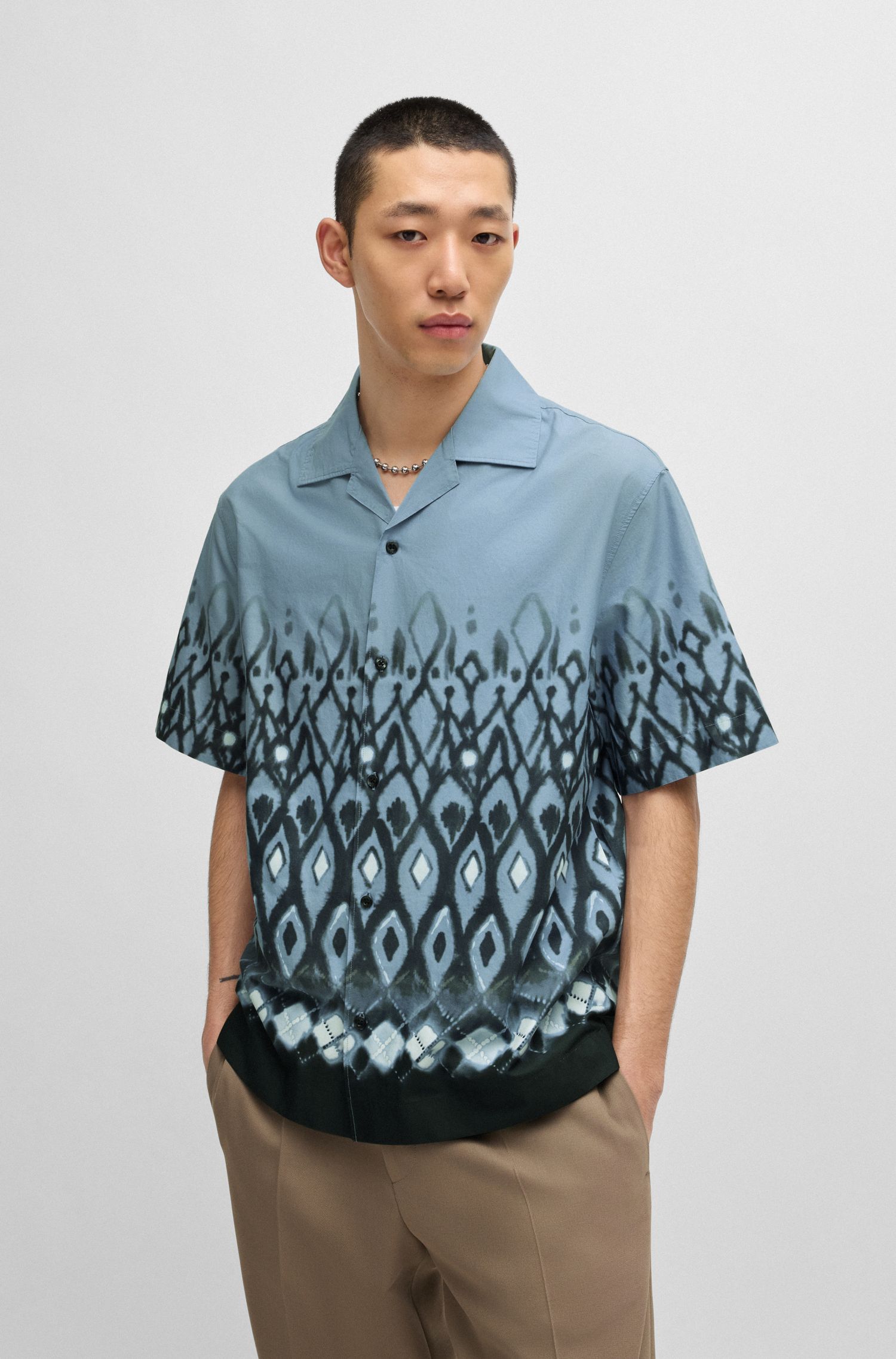 Áo sơ mi oversized vải cotton họa tiết vẽ tay