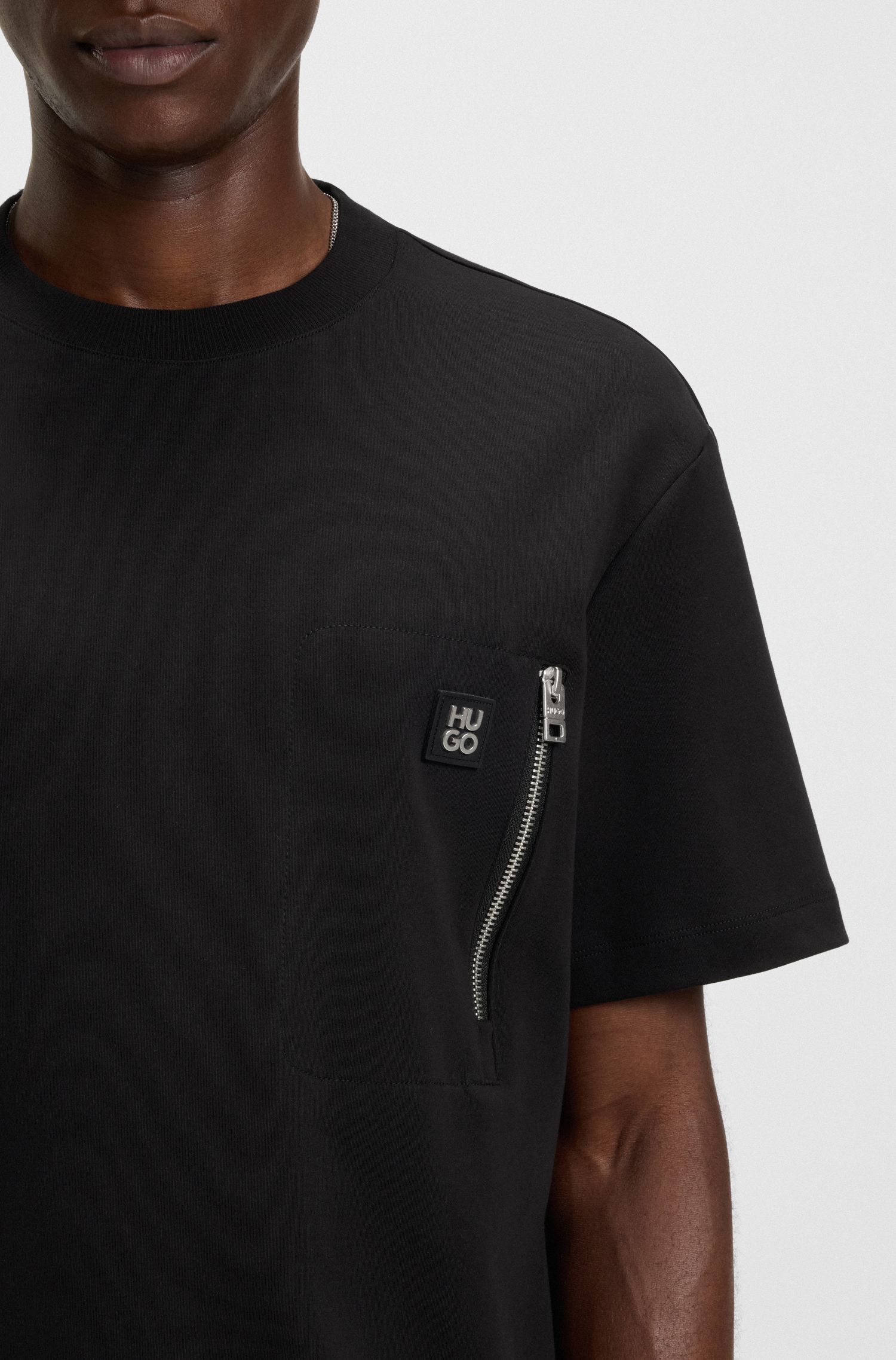 HUGO - Áo thun cotton interlock túi khóa kéo