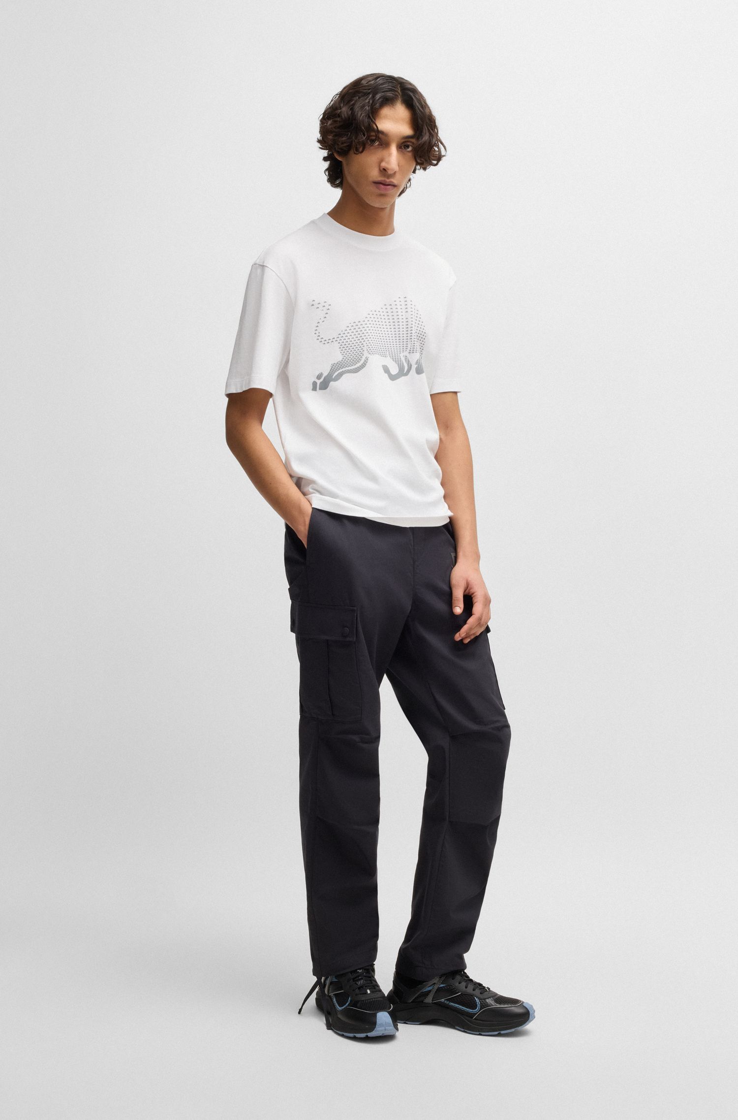 HUGO x RB Áo thun cotton họa tiết bò tót chuyển màu
