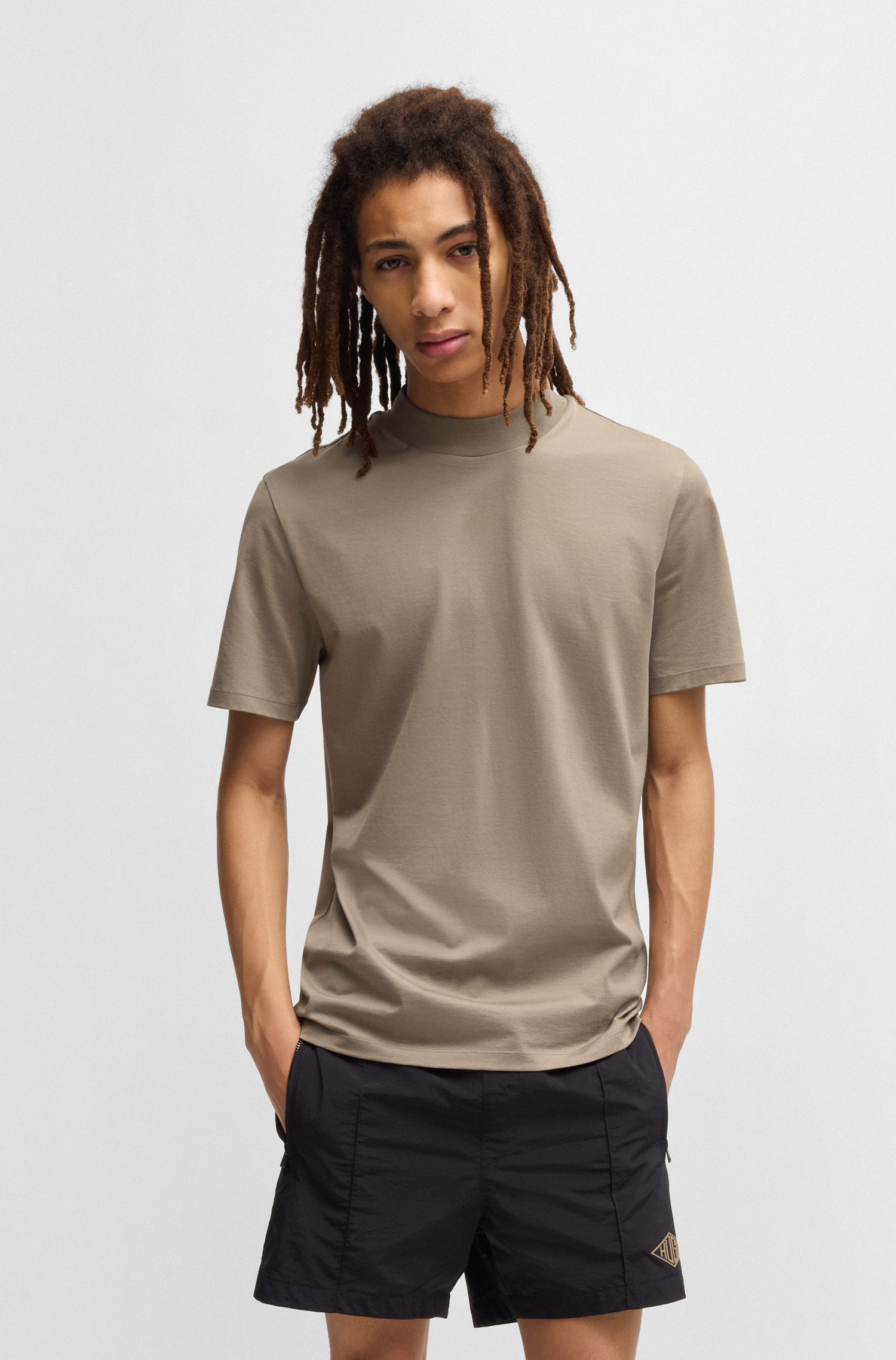 Áo thun cổ đứng dáng slim-fit vải cotton co giãn