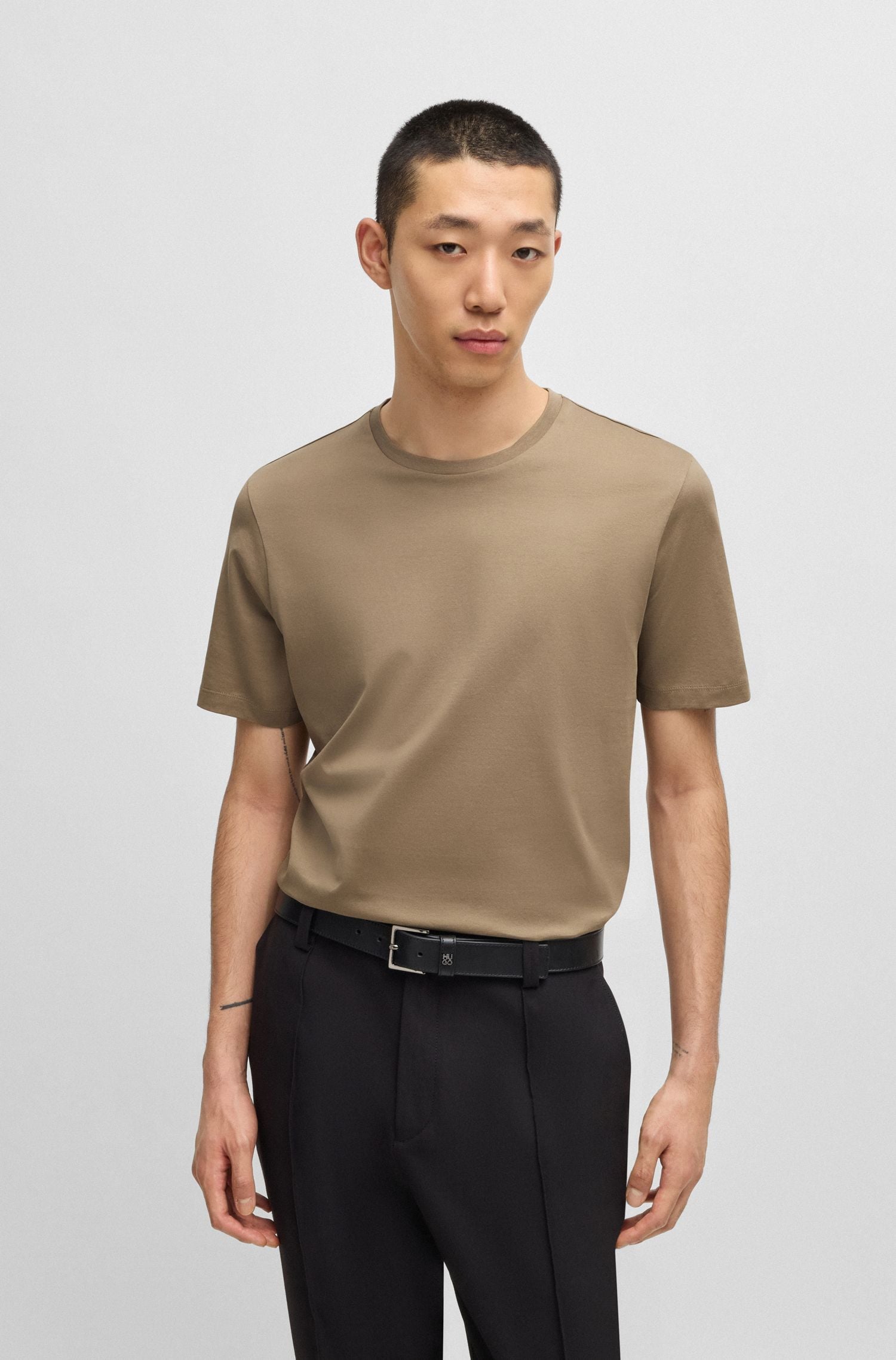 Áo thun dáng slim fit vải cotton mercerised