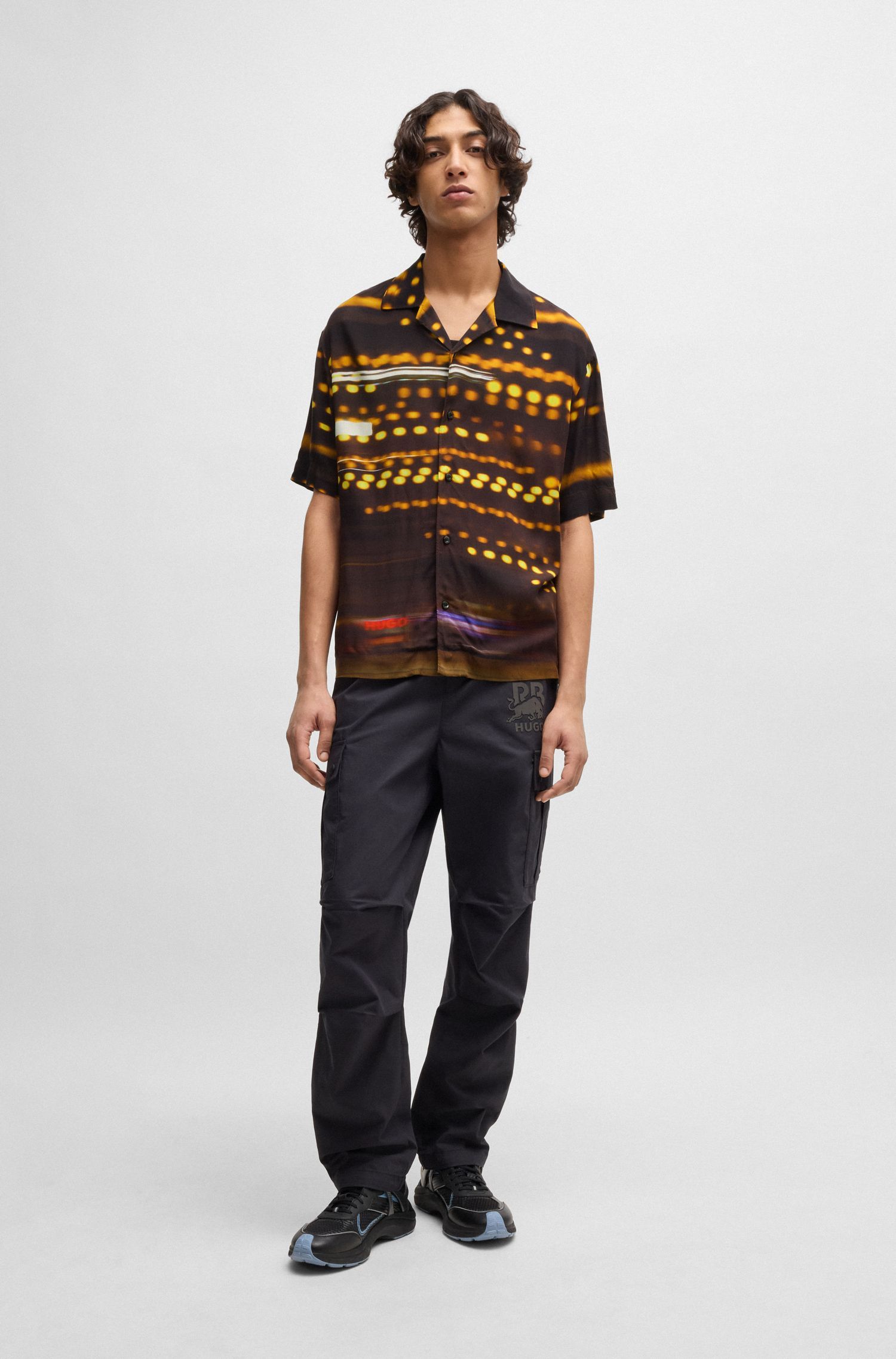 HUGO x RB Áo sơ mi dáng oversized fit họa tiết đua xe
