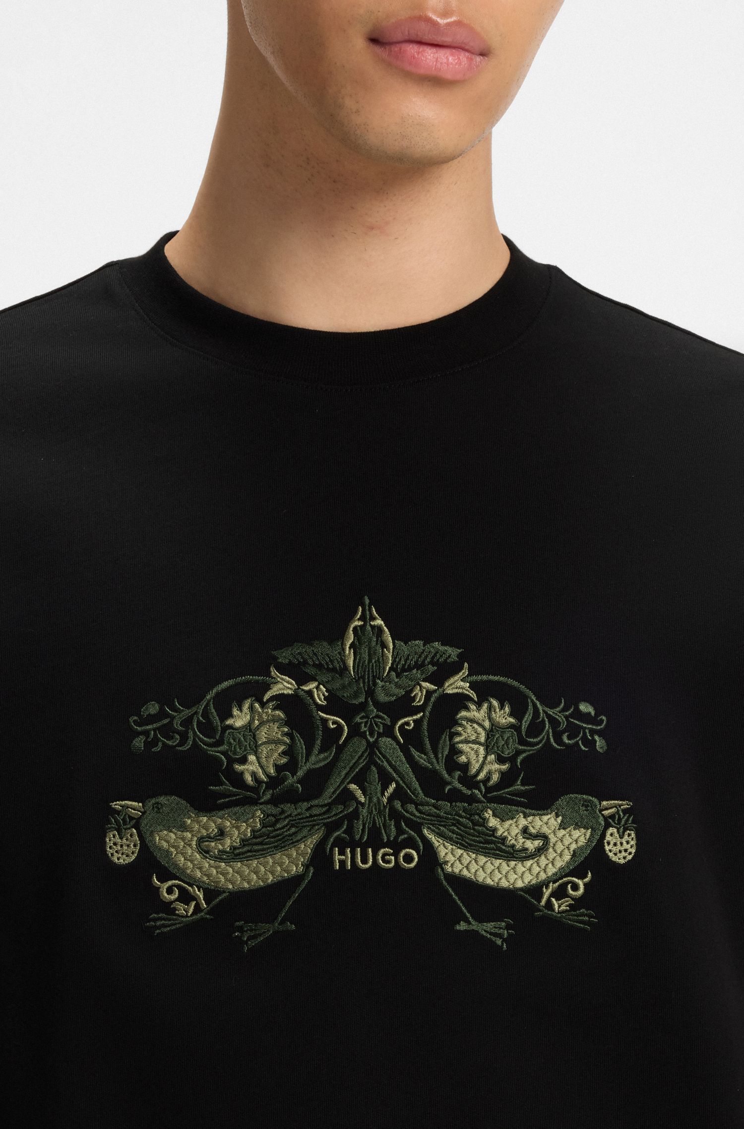 HUGO - Áo thun cotton jersey thêu họa tiết