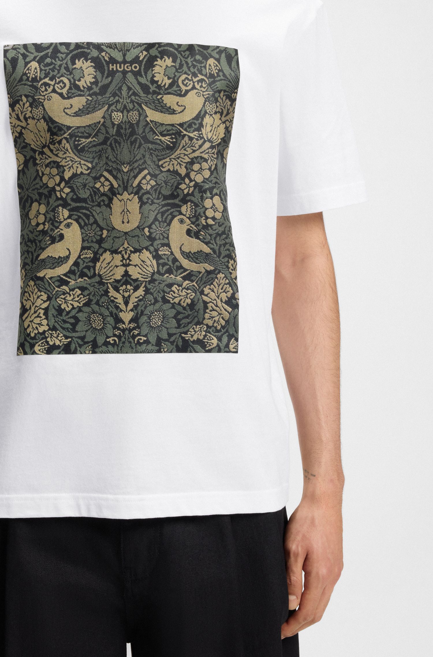 HUGO - Áo thun nam cotton-jersey in họa tiết