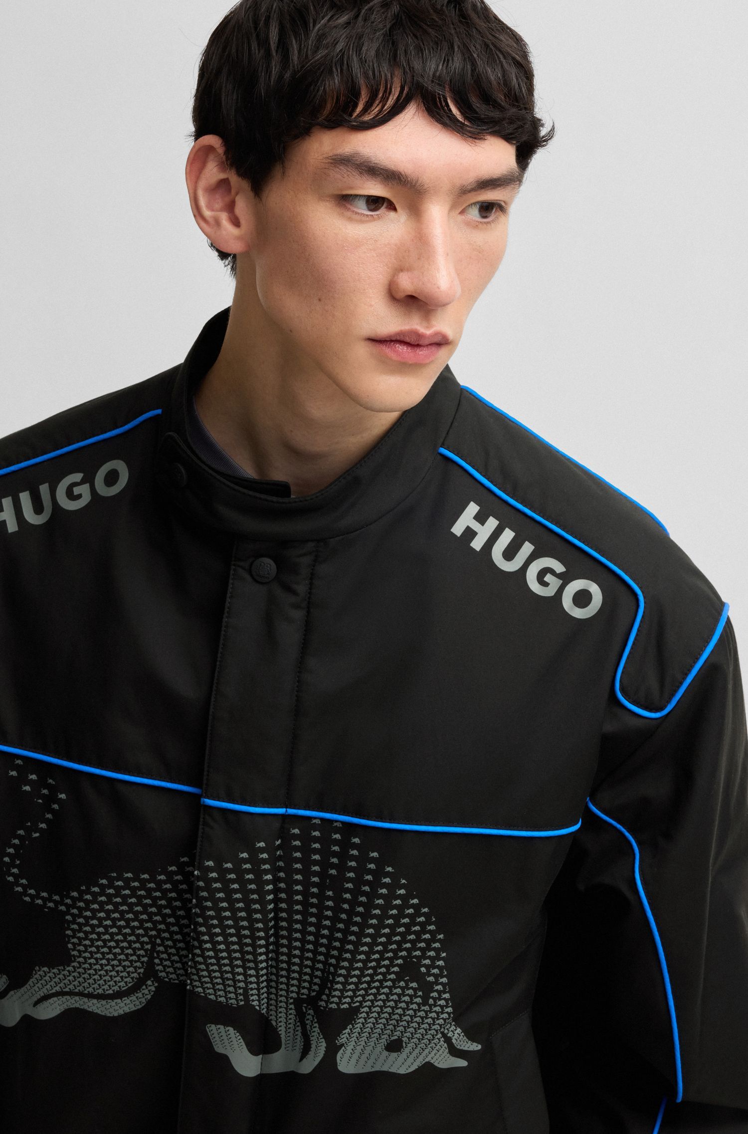 HUGO - Áo khoác chống thấm nước HUGO x RB họa tiết đầu bò chuyển sắc