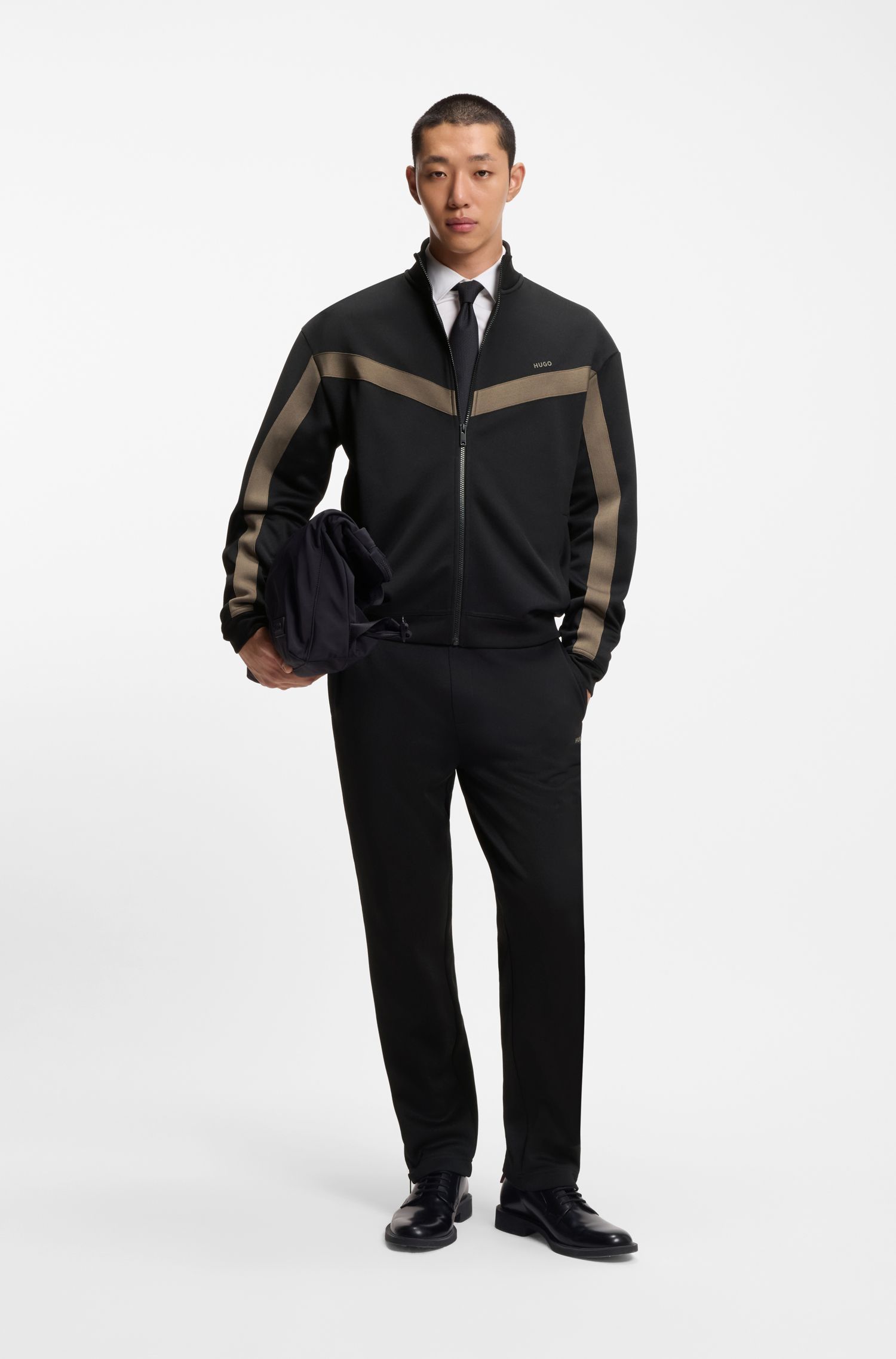 HUGO - Quần sweatpants dáng relaxed-fit phối dải băng