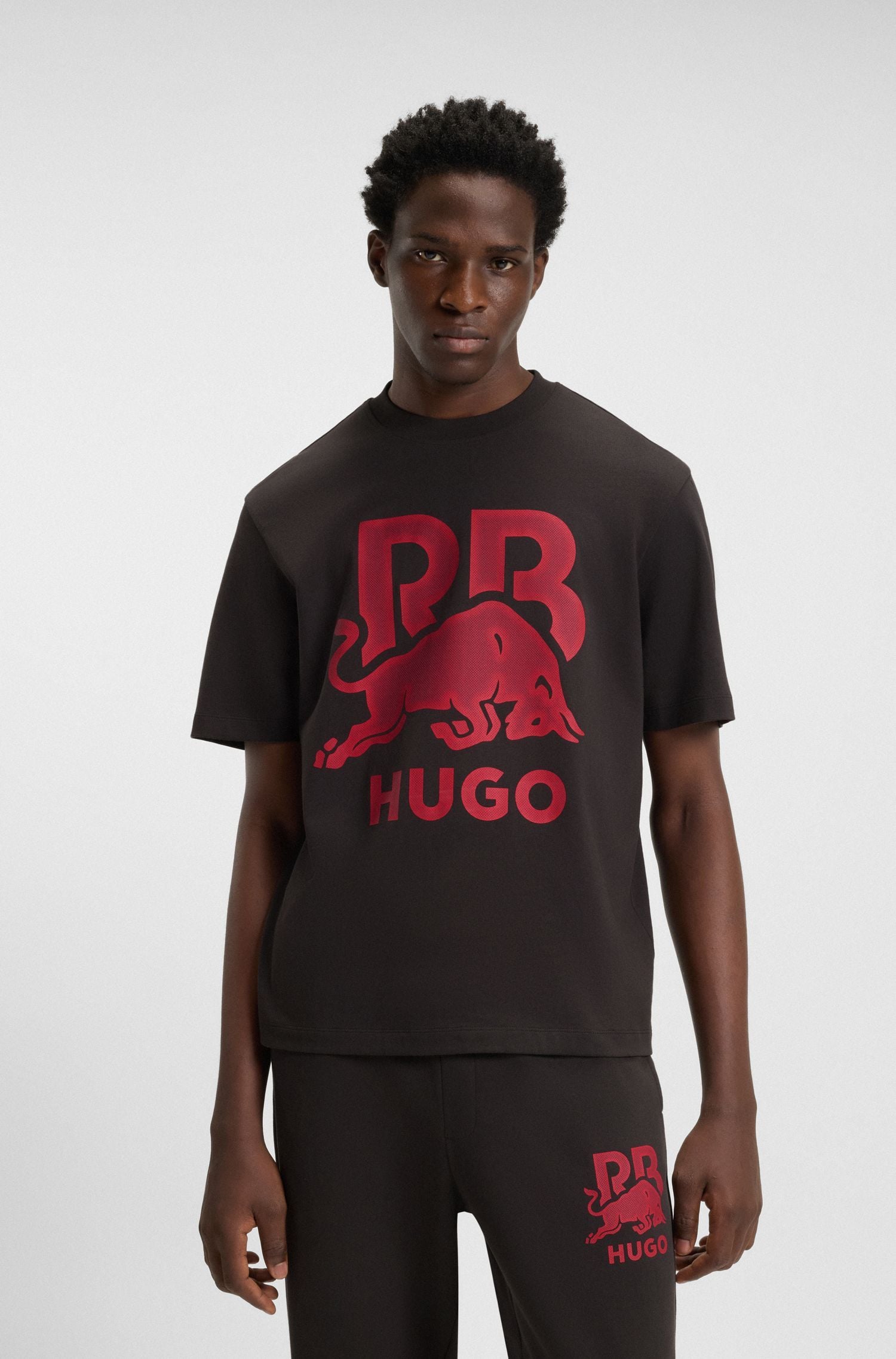 Áo thun cotton HUGO x RB in hình bò tót Racing Bulls