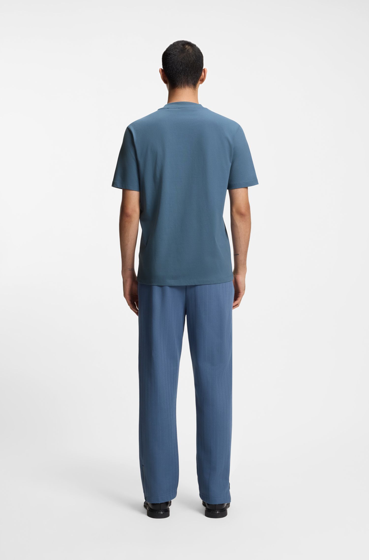 Áo thun in logo cao su, chất liệu cotton jersey